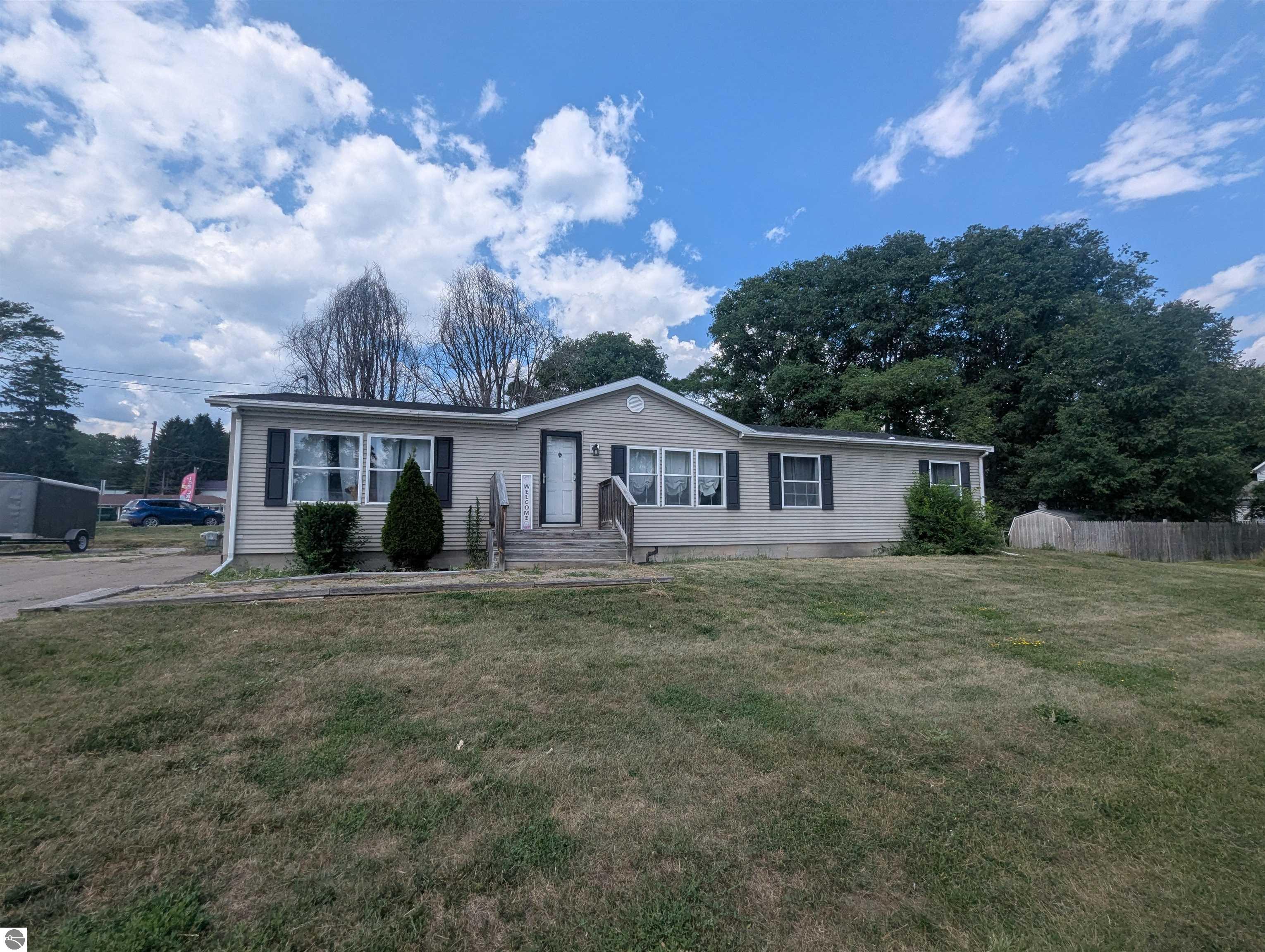209 W North Street, Standish, MI 48658 — Photo 2