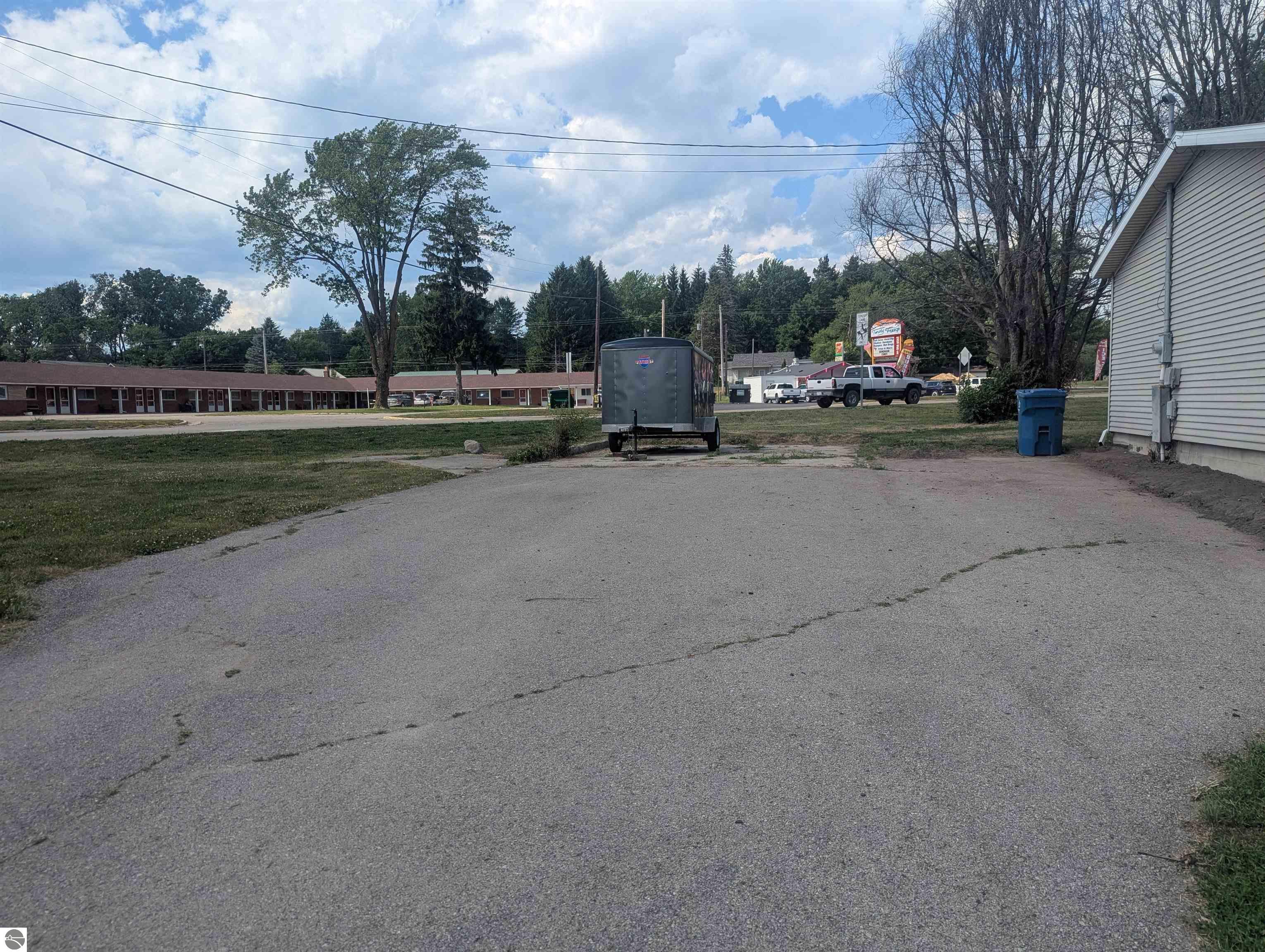 209 W North Street, Standish, MI 48658 — Photo 8