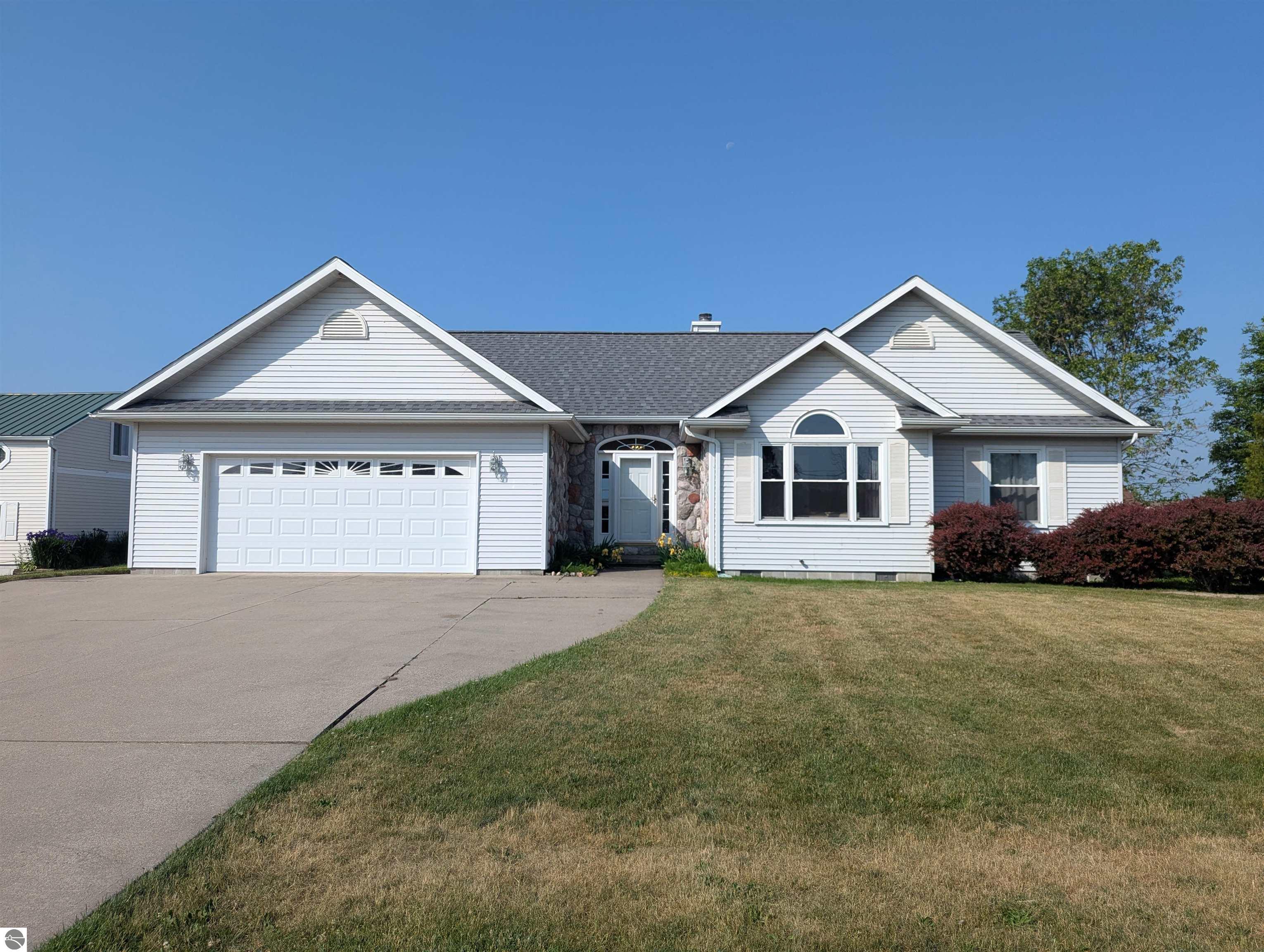 1810 E Riverside Drive, Au Gres, MI 48703 — front exterior