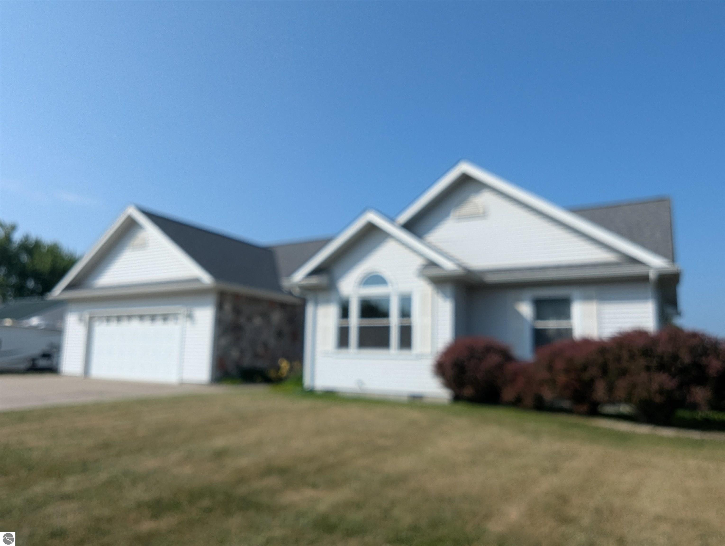 1810 E Riverside Drive, Au Gres, MI 48703 — Photo 2