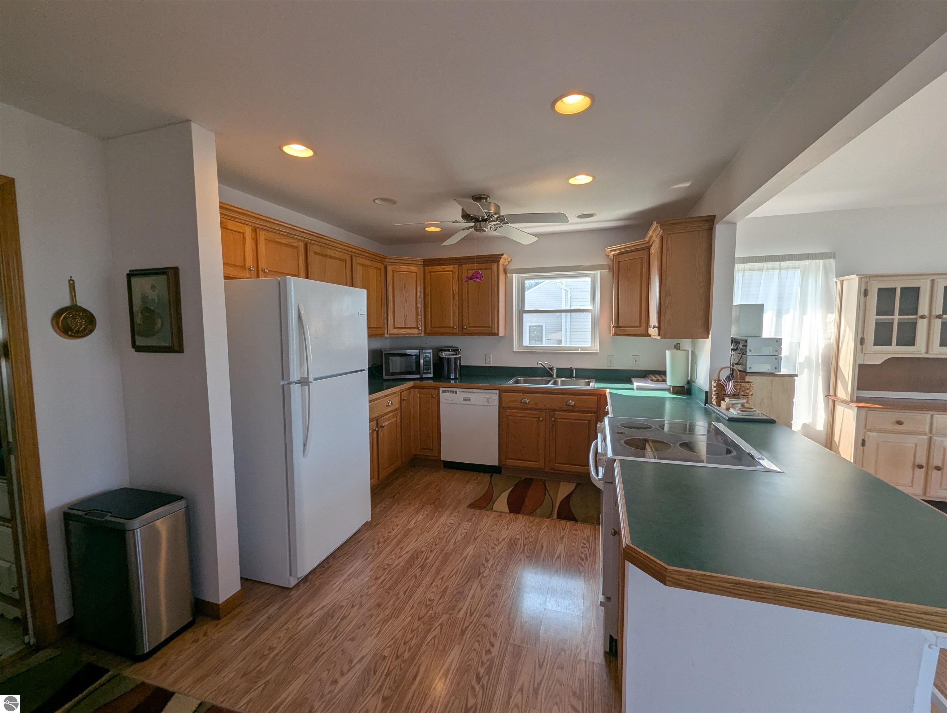1810 E Riverside Drive, Au Gres, MI 48703 — Photo 18