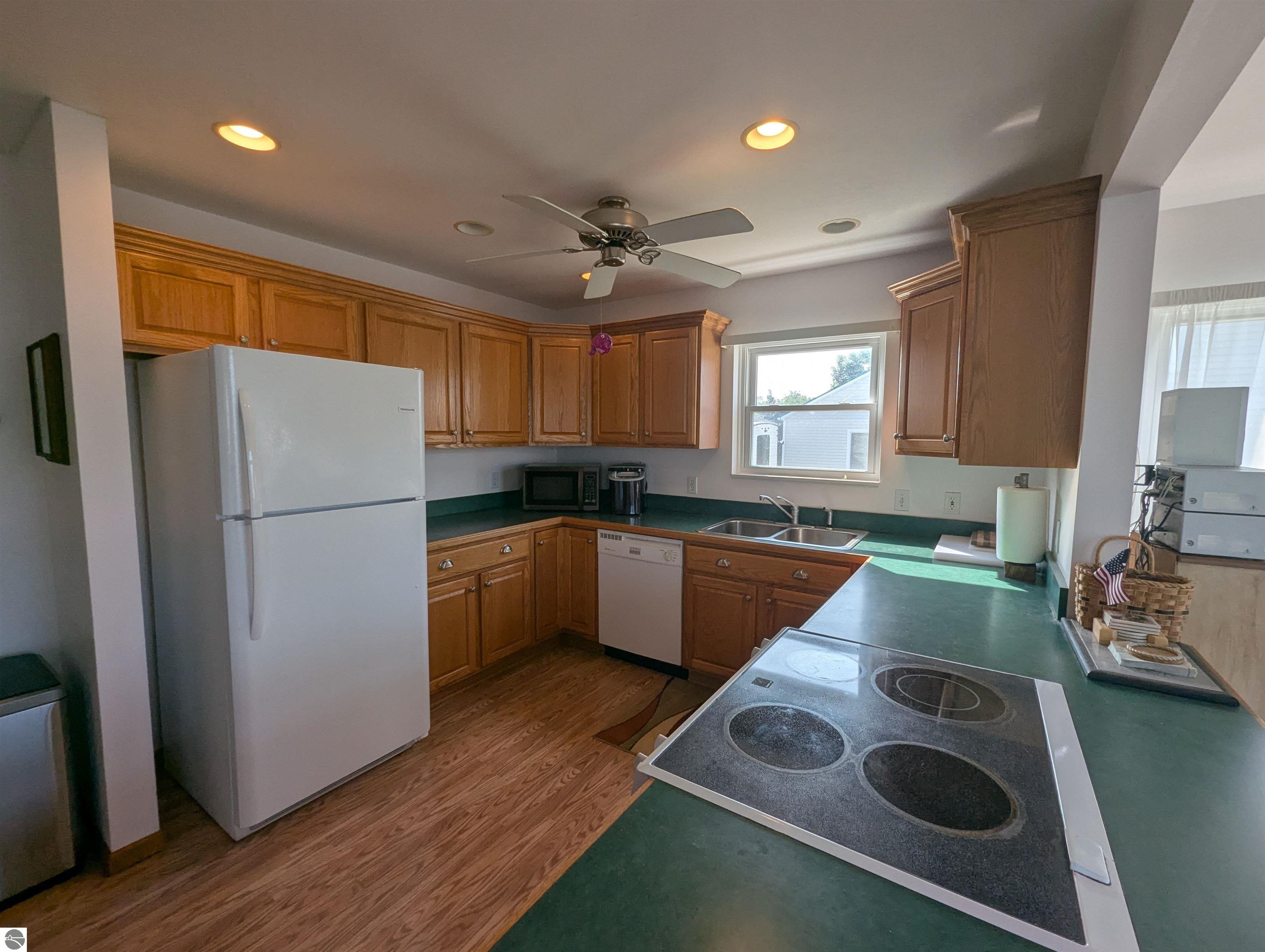 1810 E Riverside Drive, Au Gres, MI 48703 — Photo 19
