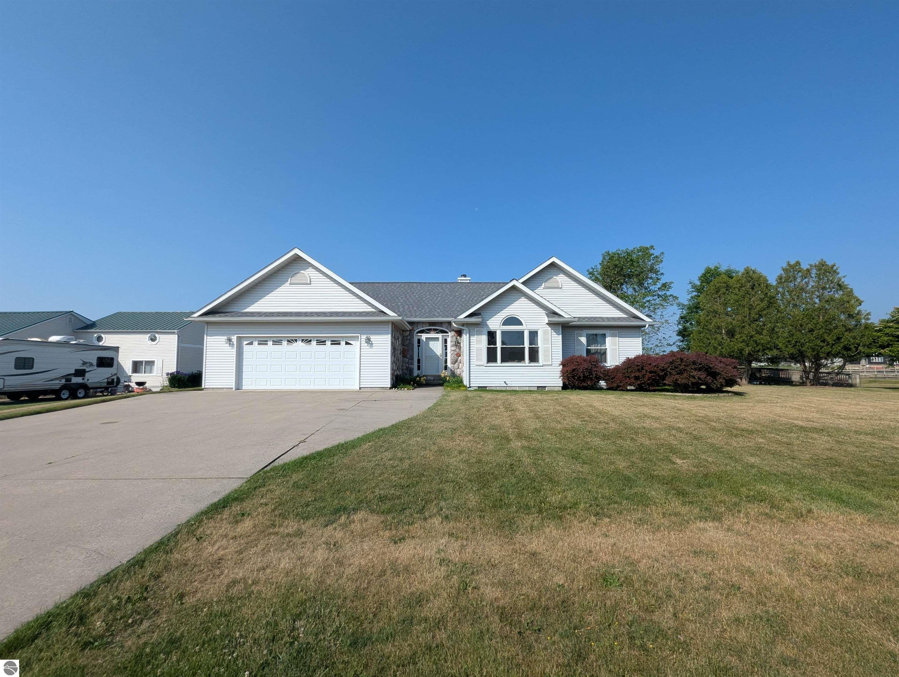 1810 E Riverside Drive, Au Gres, MI 48703 — Photo 3