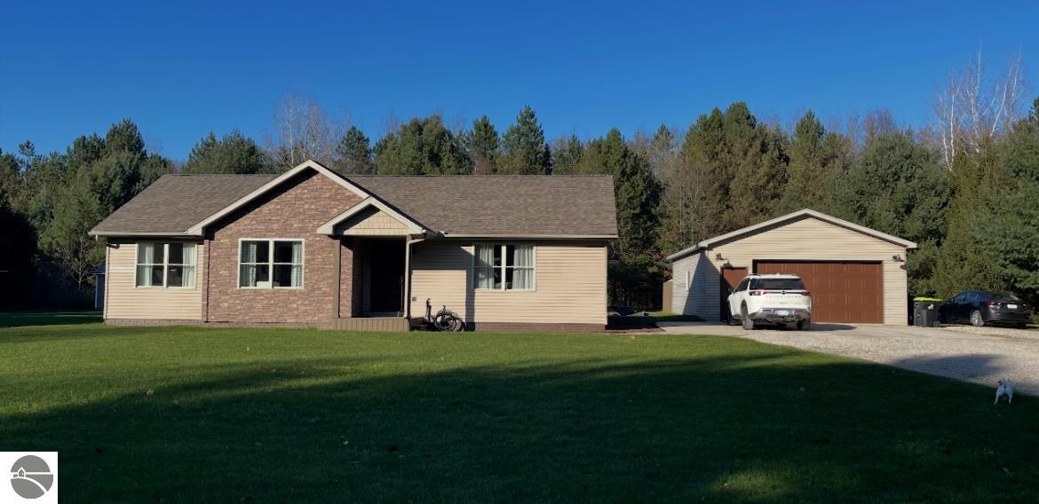 3842 W Battle Road, Farwell, MI 48622 — front exterior
