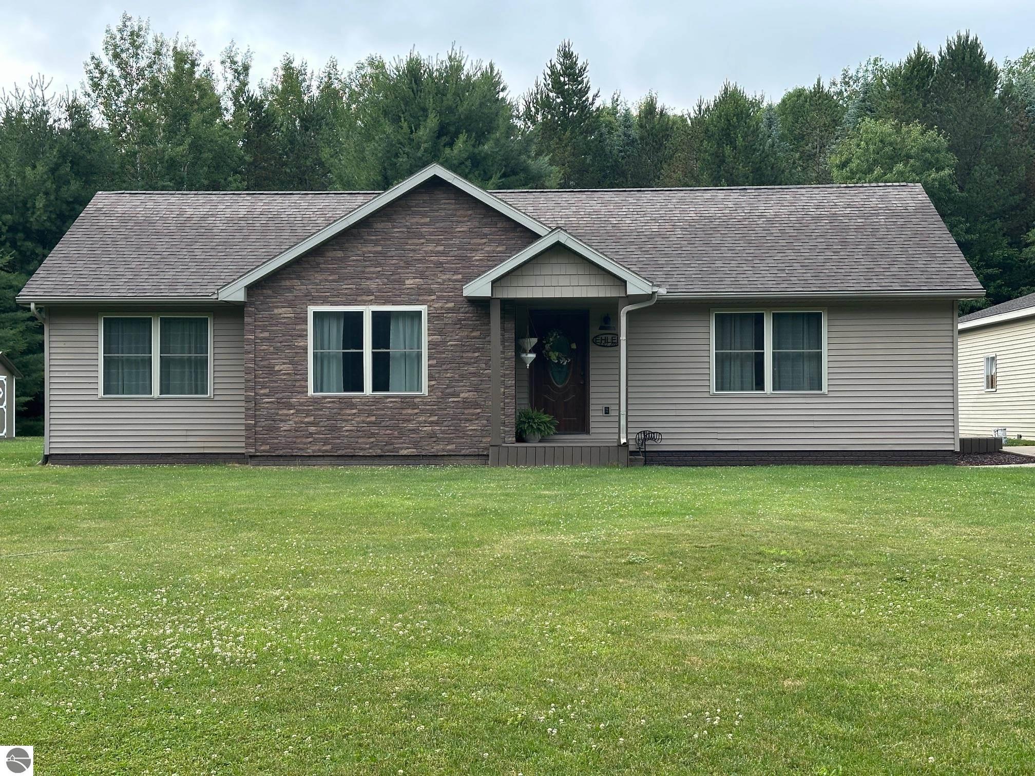 3842 W Battle Road, Farwell, MI 48622 — Photo 2