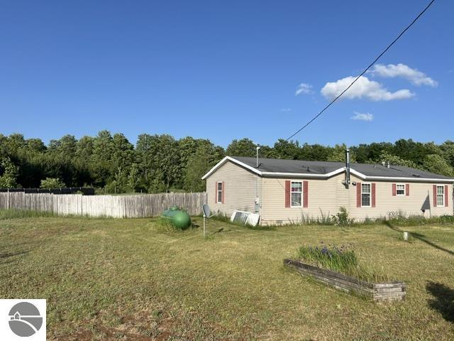 9875 Country Pines Drive, Kingsley, MI 49649 — Photo 4