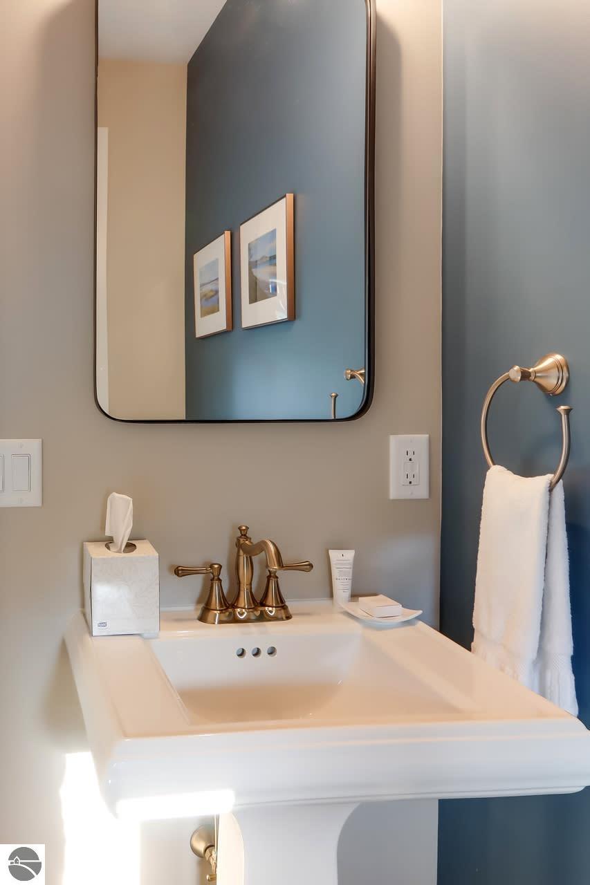 1B Shoreside N, Glen Arbor, MI 49636 — Photo 11