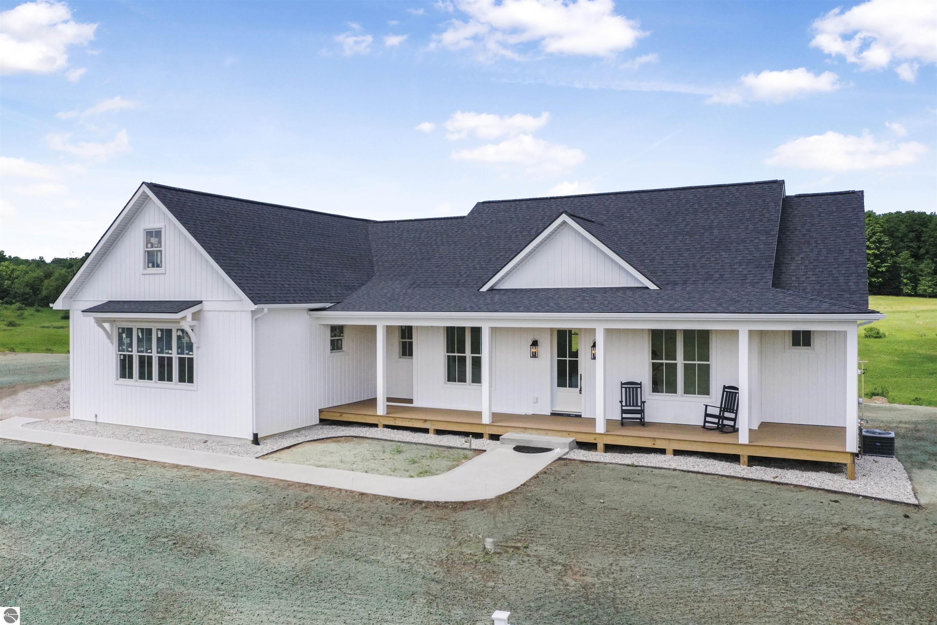 184 Porch Street, Traverse City, MI 49696