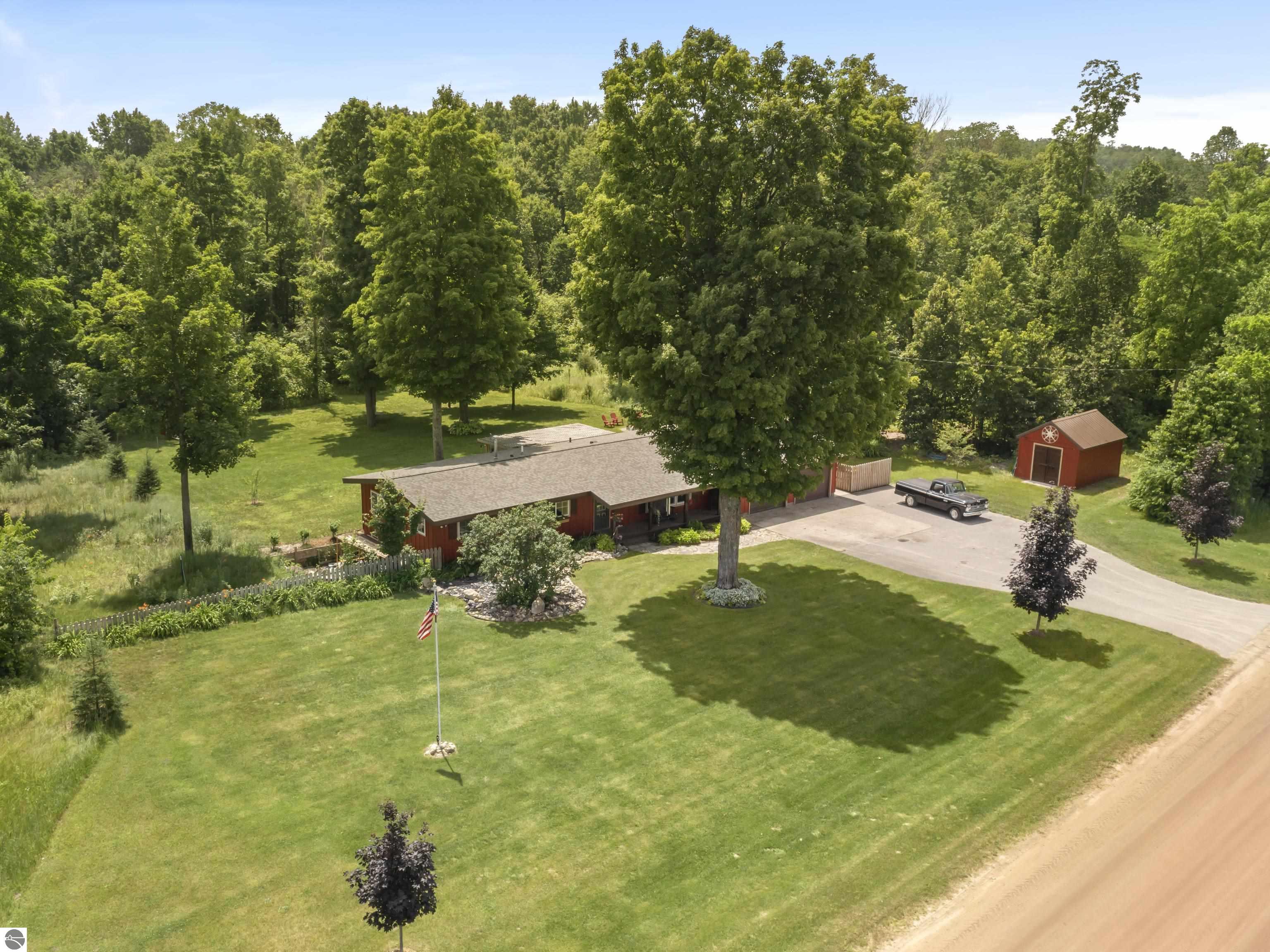 21051 Read Road, Copemish, MI 49625 — Photo 3