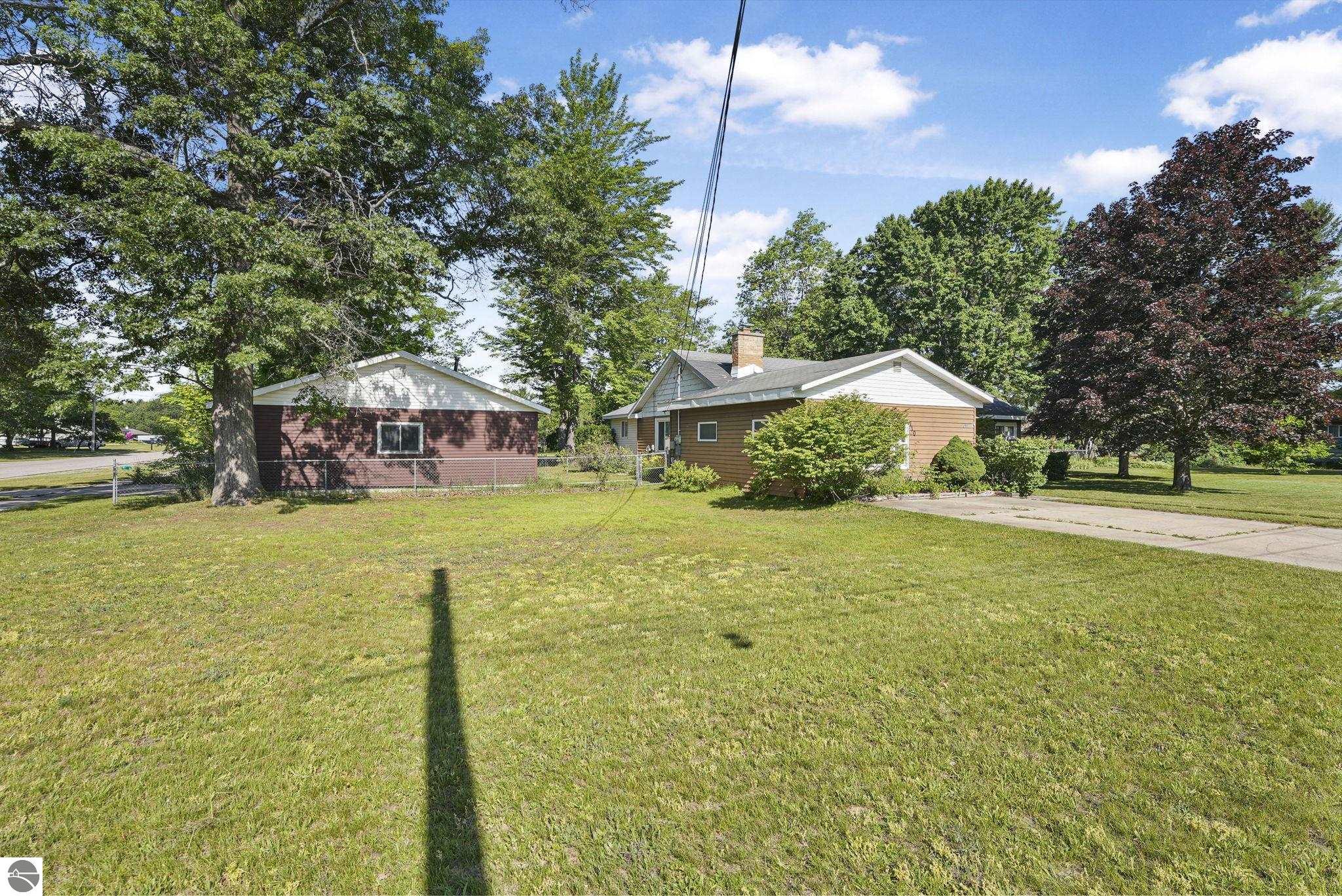 110 S Birch Street, Kalkaska, MI 49646 — Photo 3