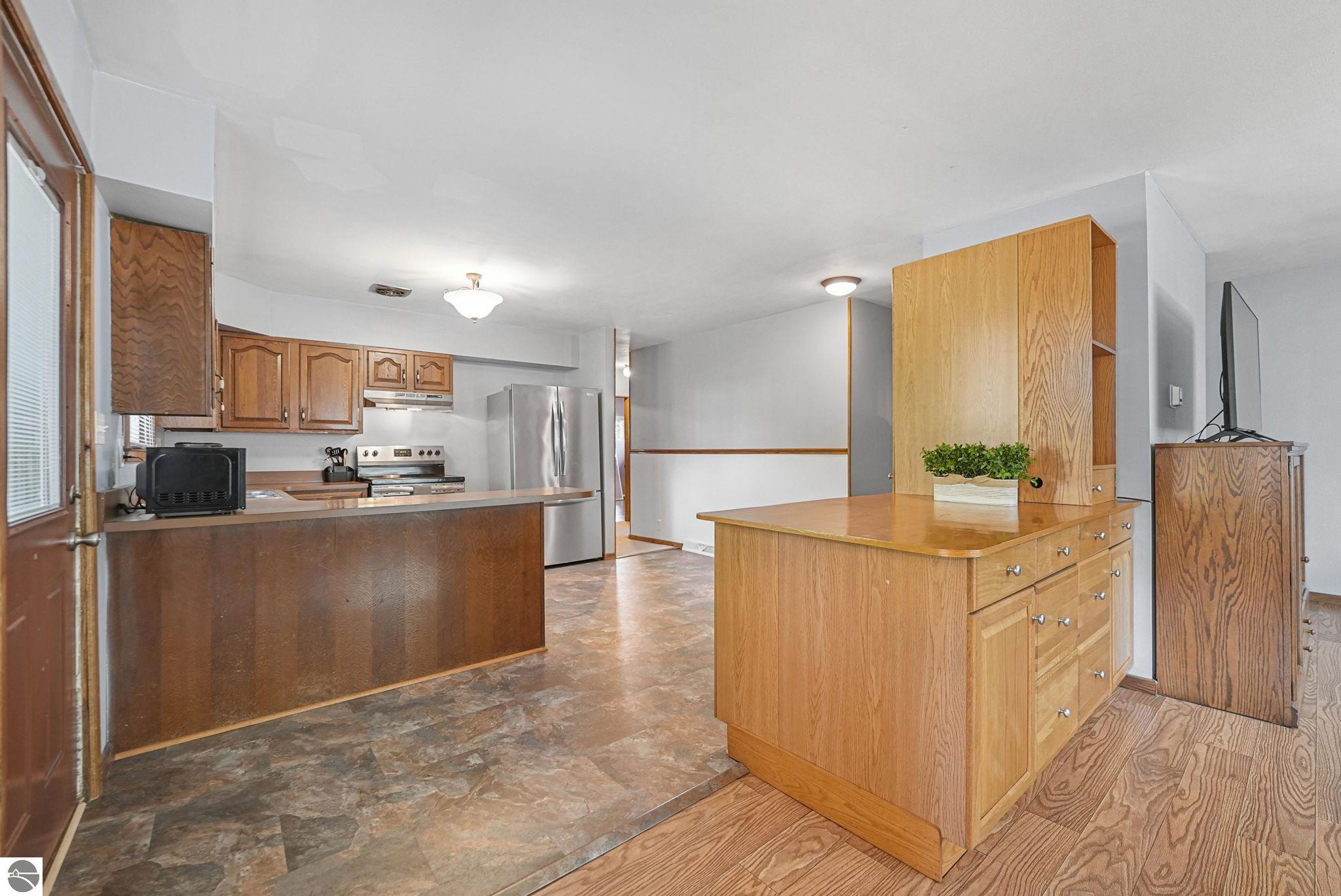 110 S Birch Street, Kalkaska, MI 49646 — Photo 21