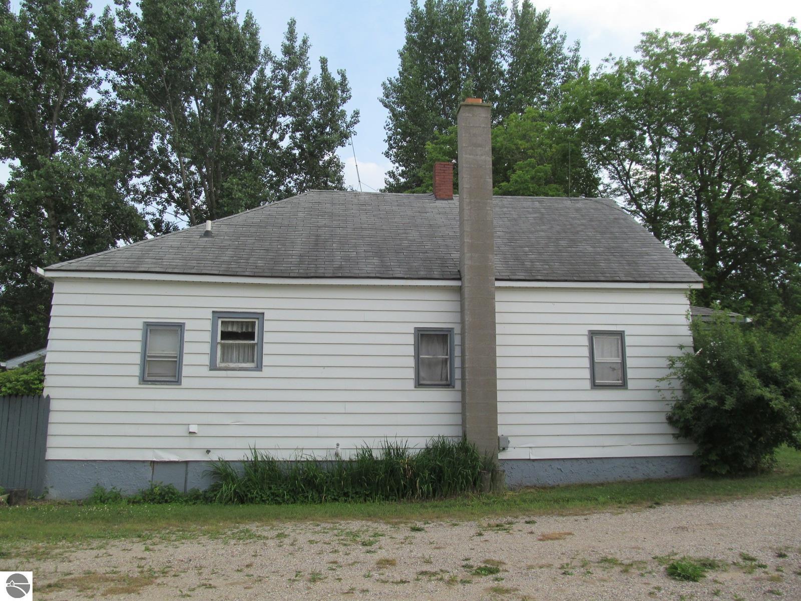 Click to enlarge photo