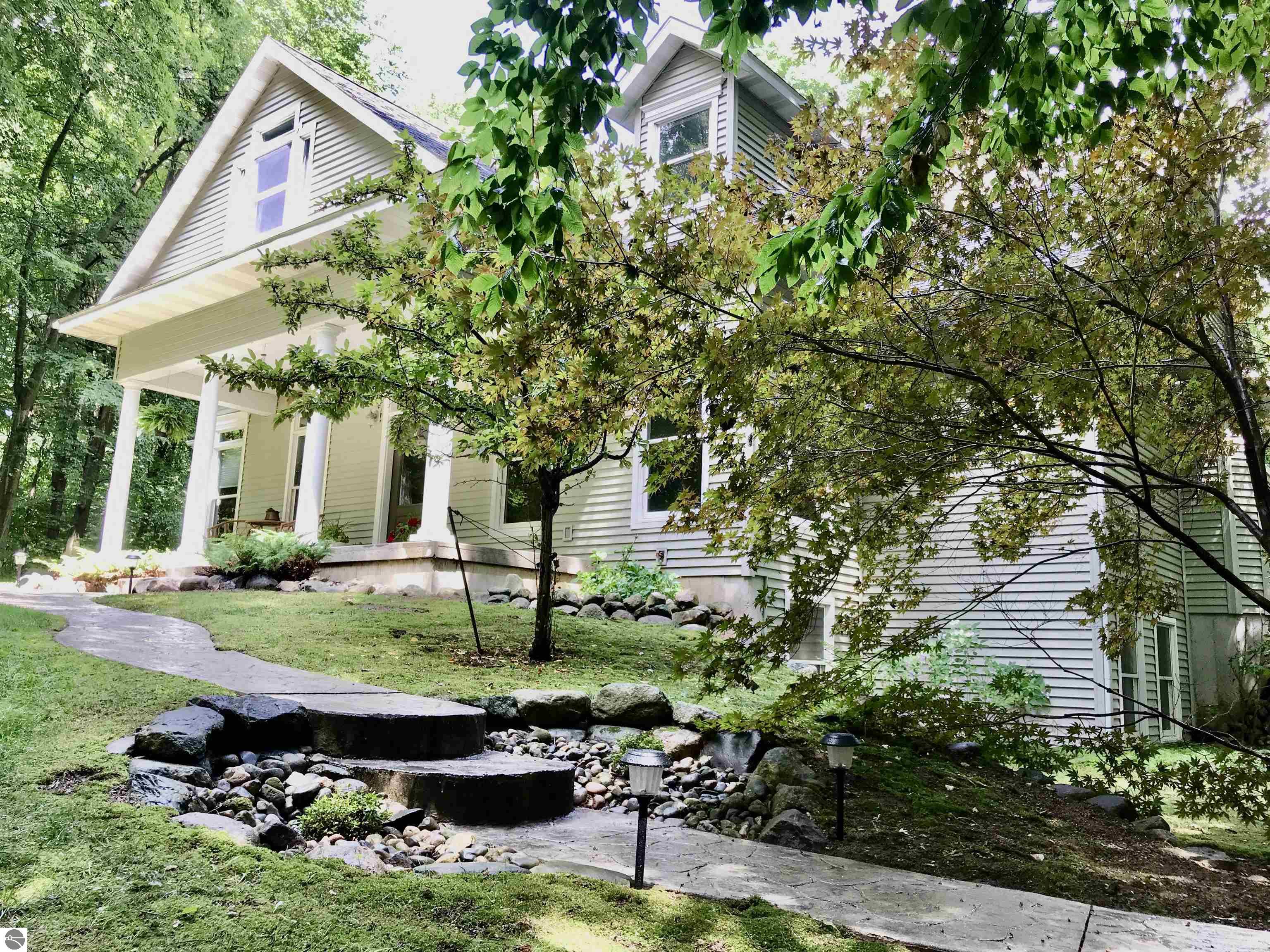 Click to enlarge photo