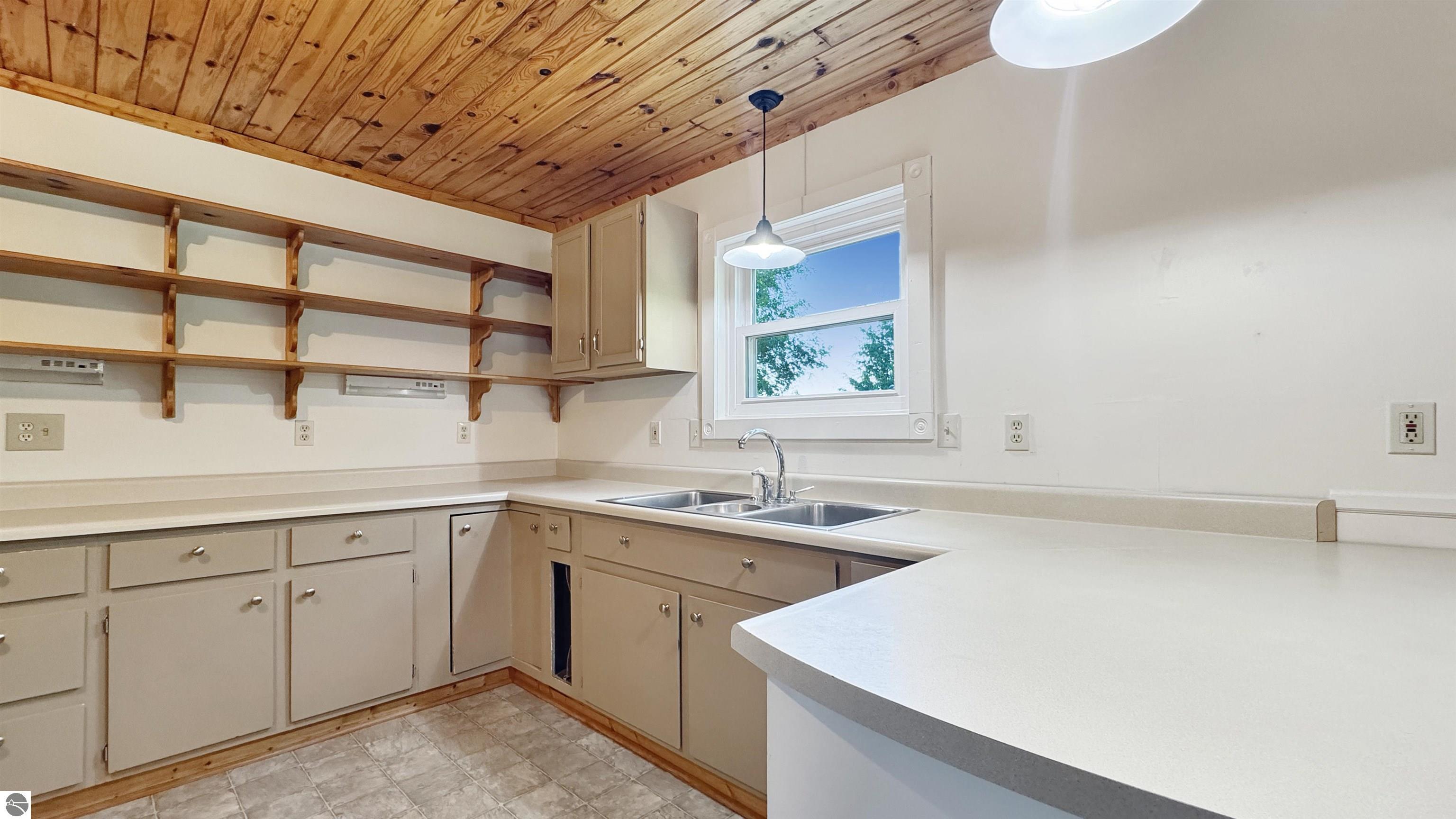 10900 S Blodgett, McBain, MI 49657 — Photo 13