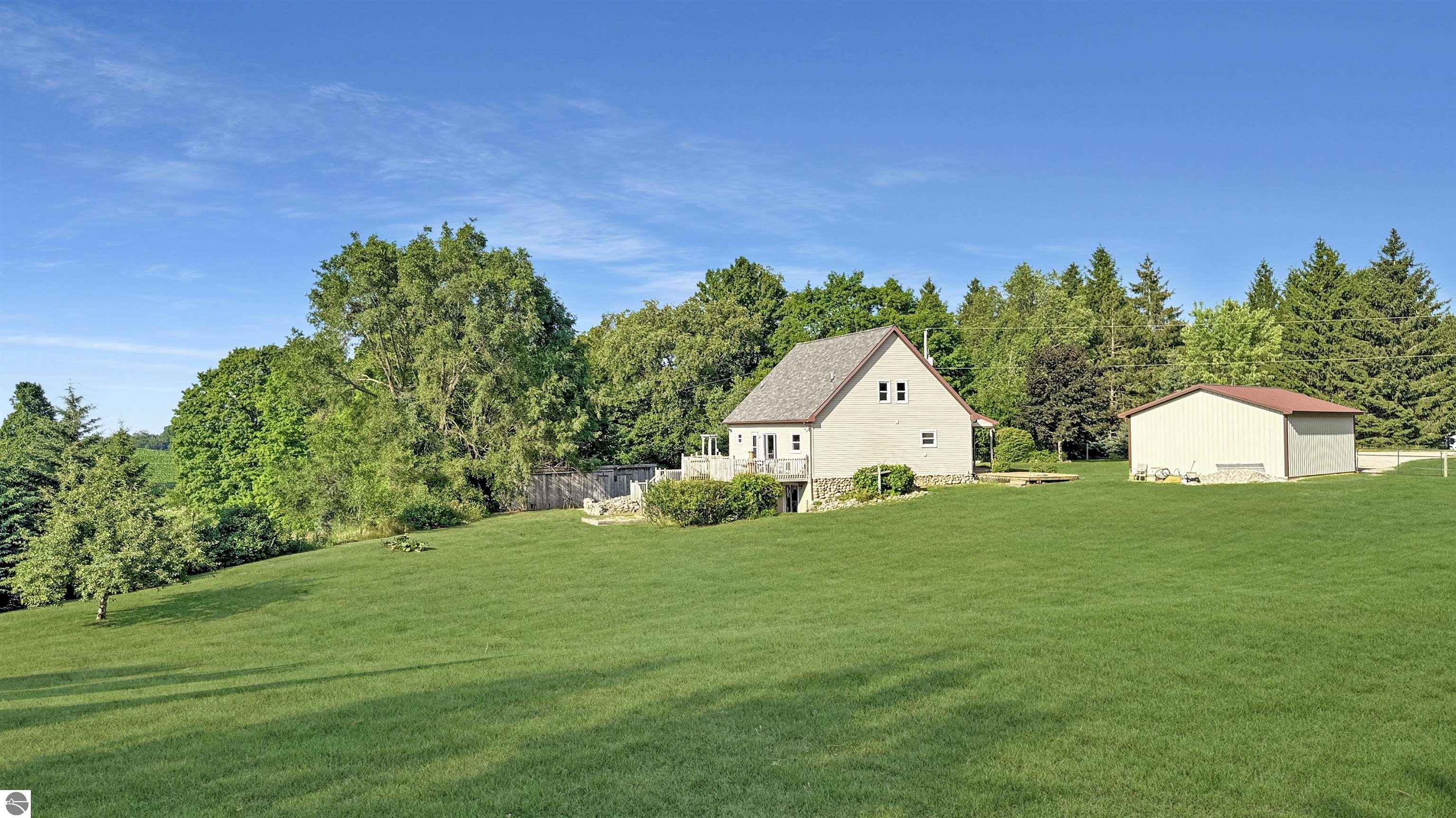10900 S Blodgett, McBain, MI 49657 — Photo 3