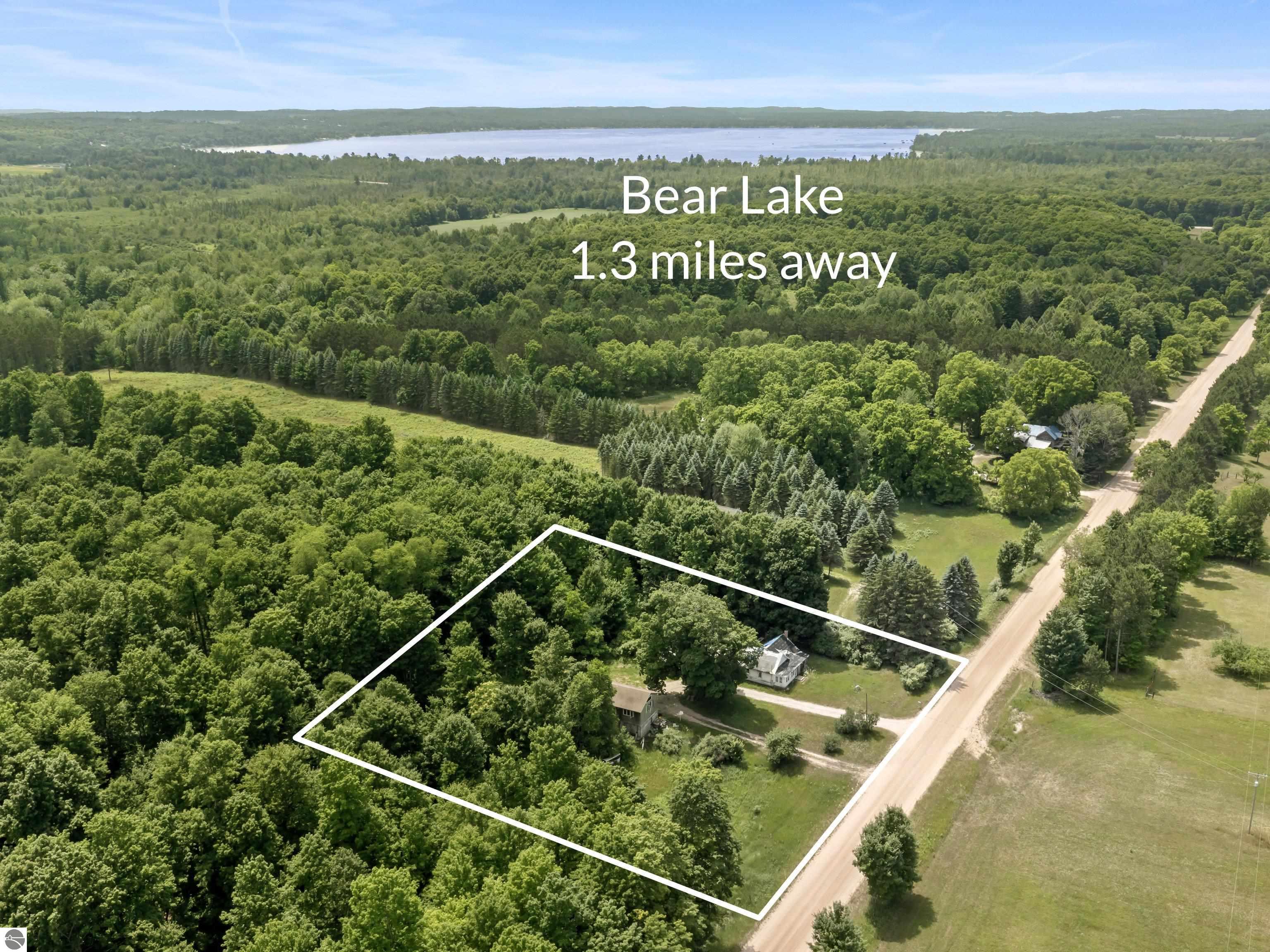 9509 Norconk Road, Bear Lake, MI 49614 — Photo 2