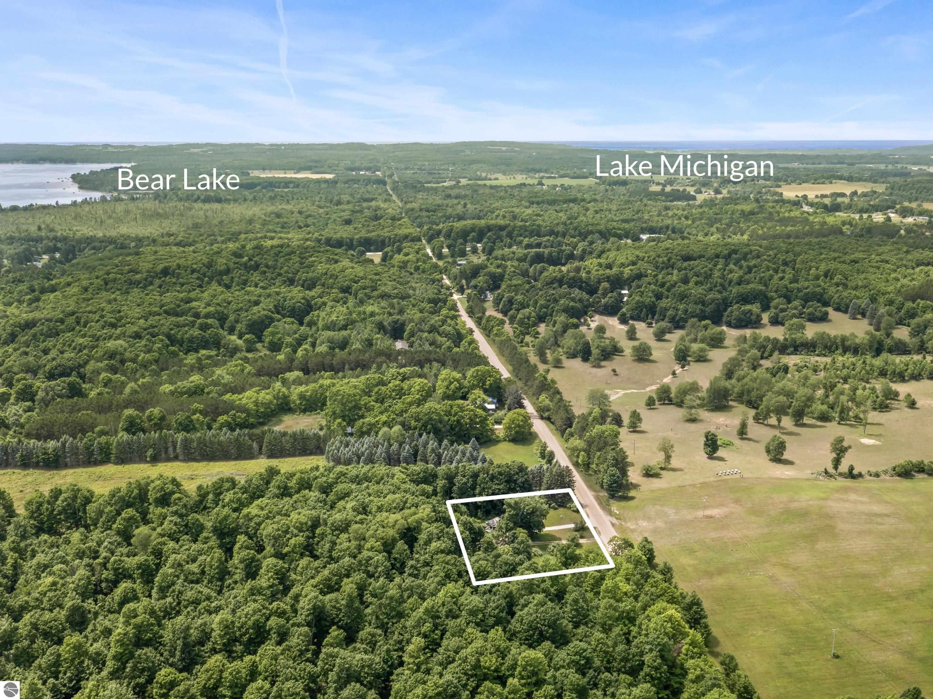 9509 Norconk Road, Bear Lake, MI 49614 — Photo 3