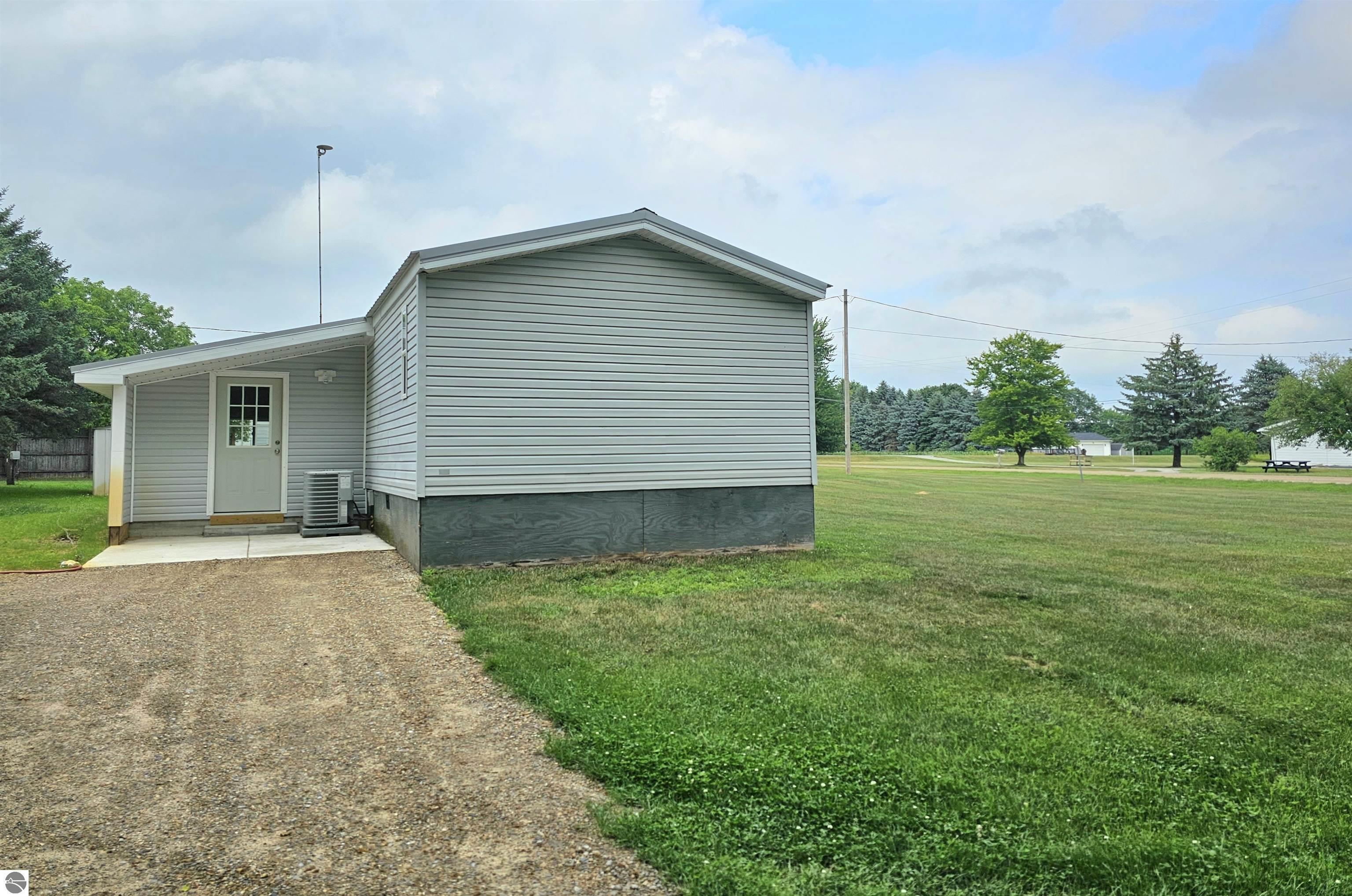 5955 N Pendell Road, Elwell, MI 48832 — Photo 3