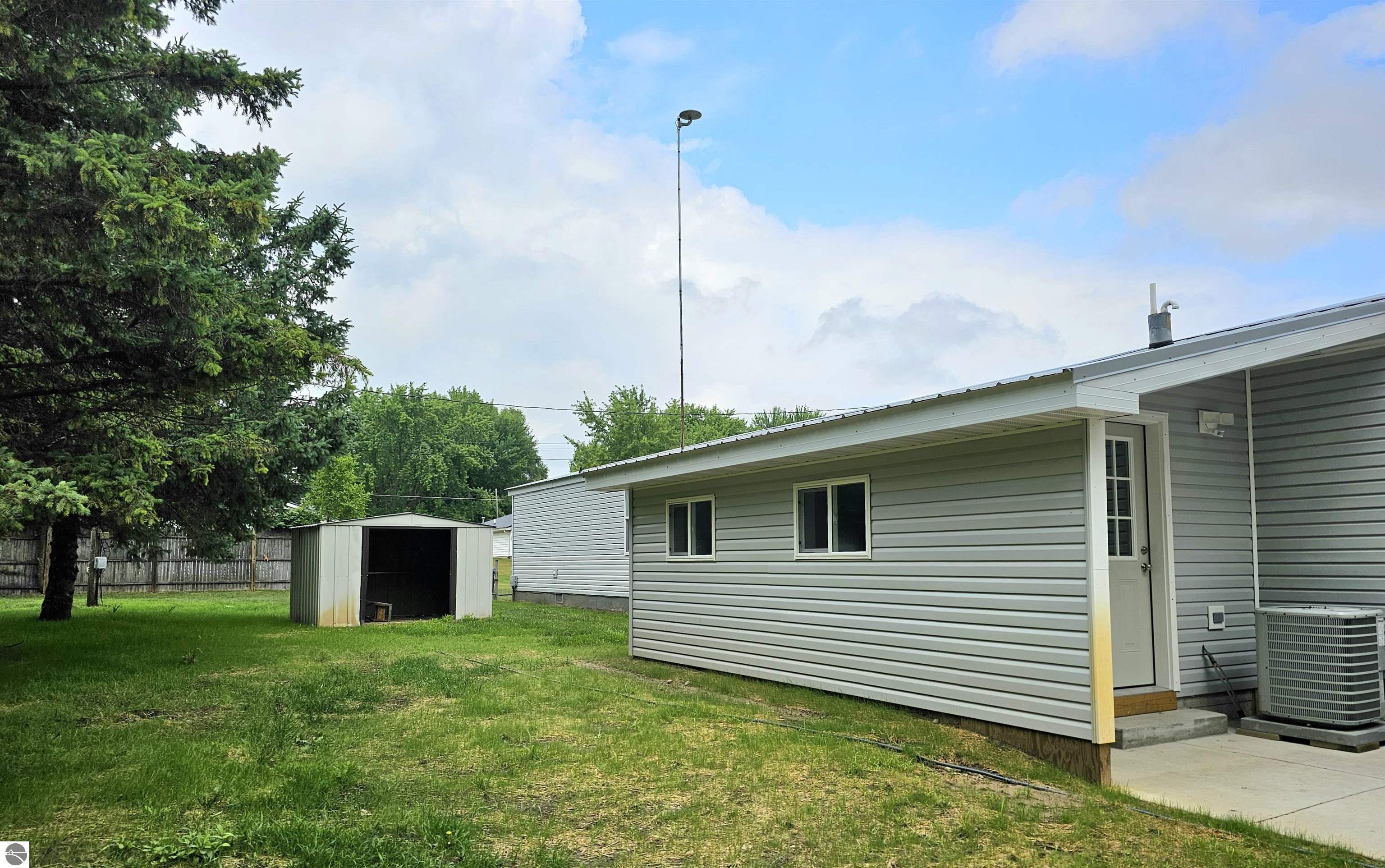 5955 N Pendell Road, Elwell, MI 48832 — Photo 4
