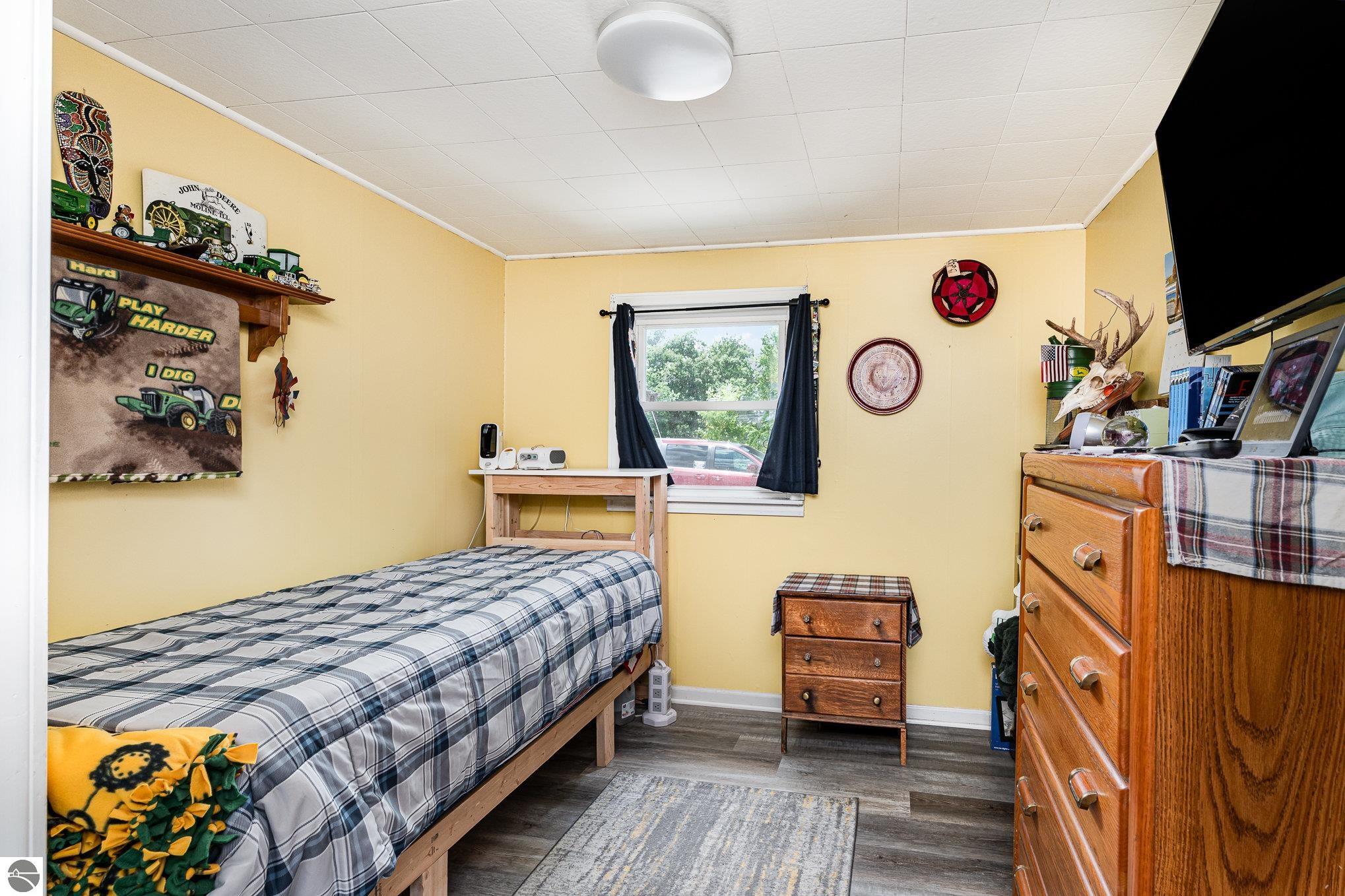 209 S Park, Ashley, MI 48806 — Photo 8