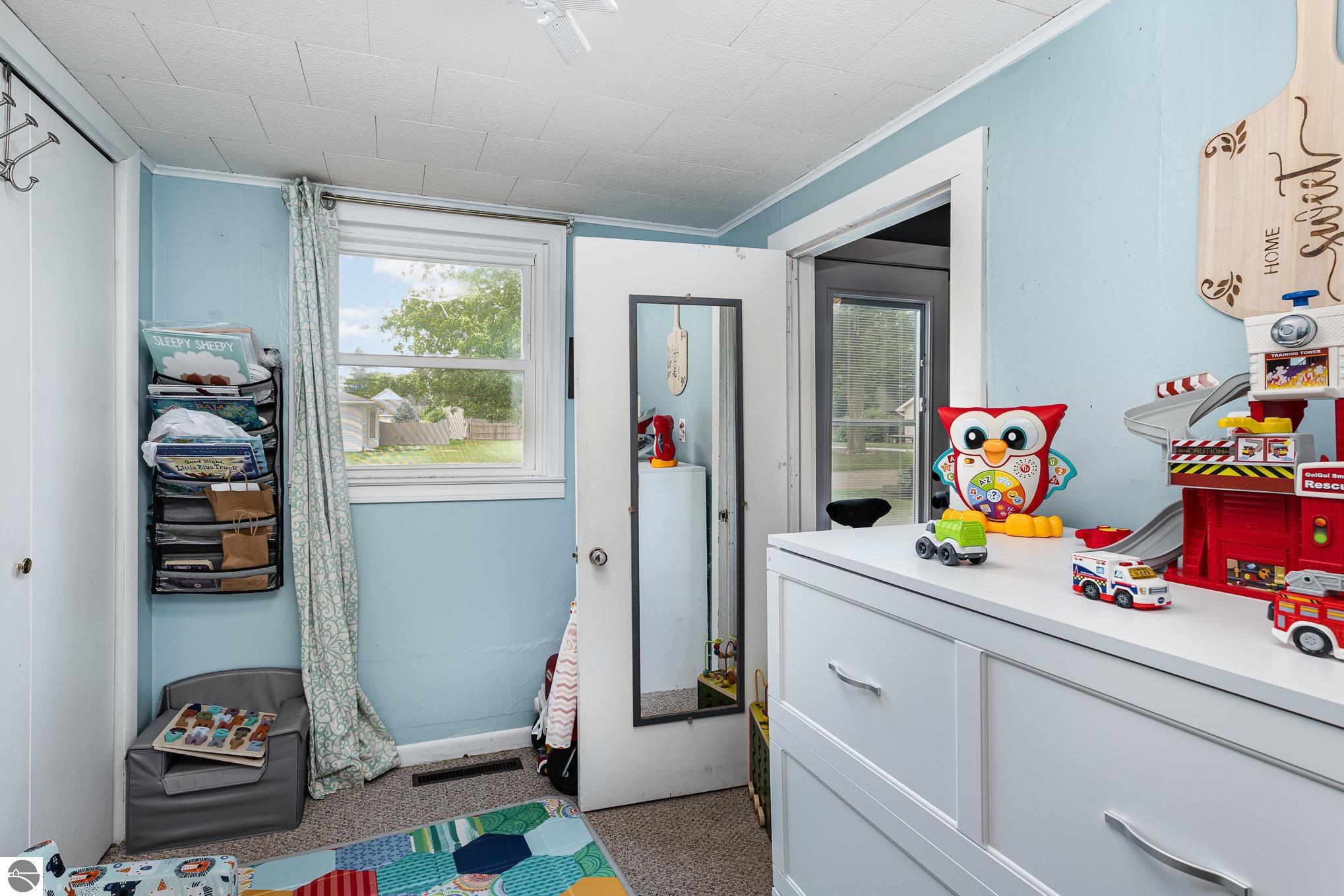 209 S Park, Ashley, MI 48806 — Photo 10