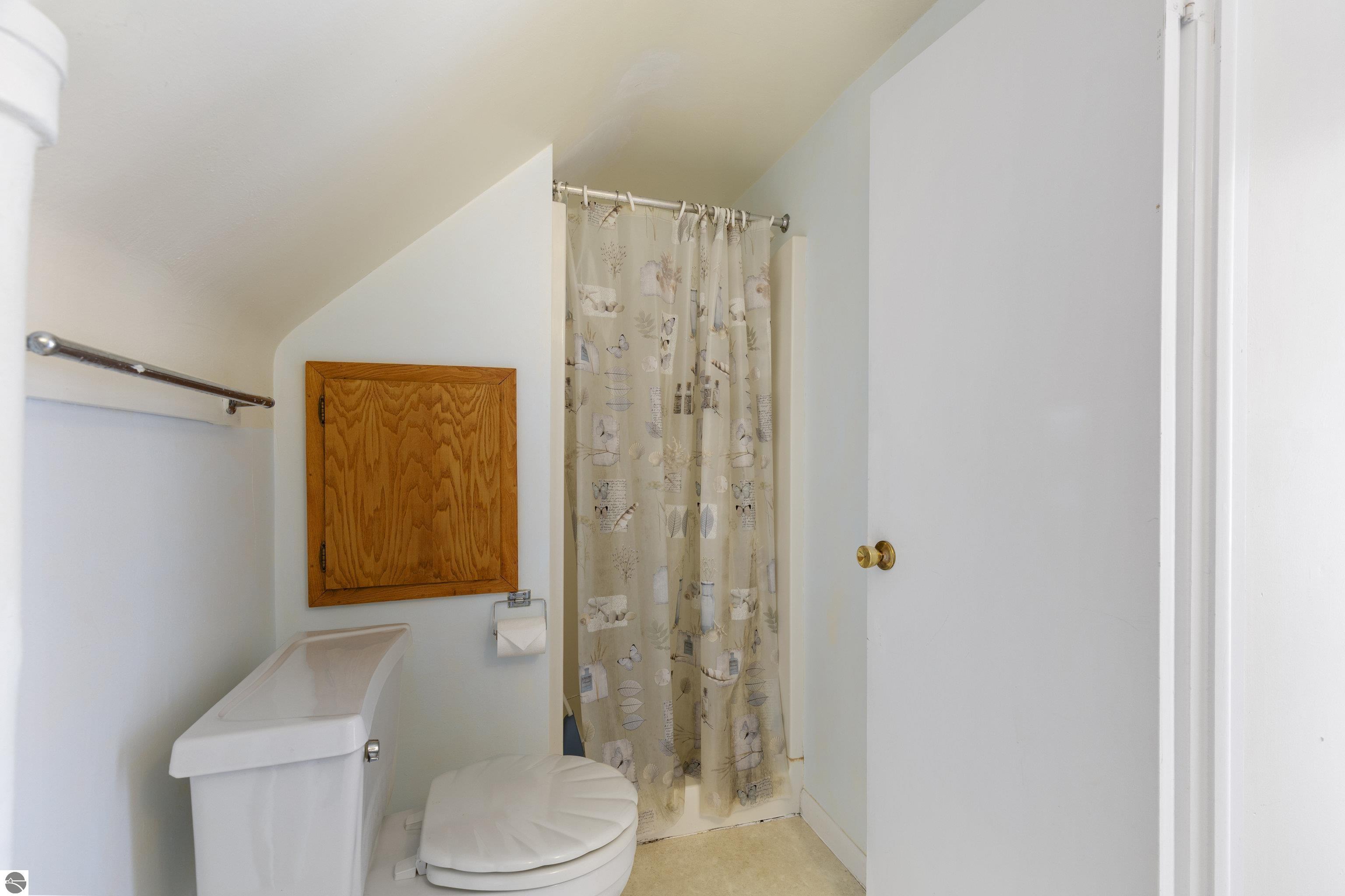 123 S Benzie Boulevard, Beulah, MI 49617 — Photo 30