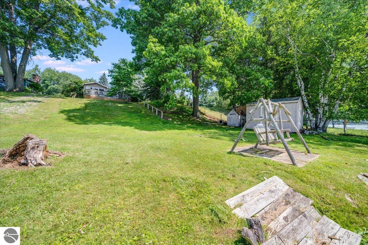 8225 Lakeview Drive, Hale, MI 48739 — Photo 7