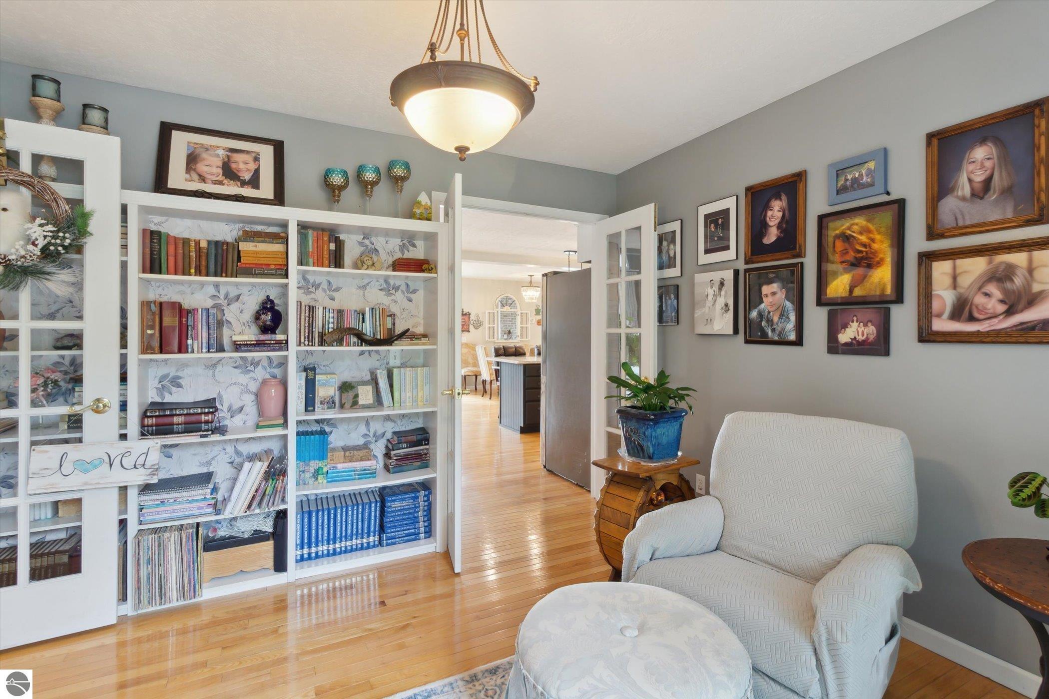 Click to enlarge photo