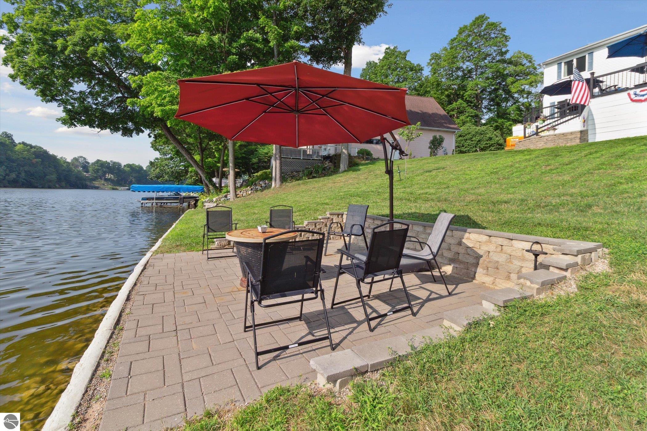 Click to enlarge photo