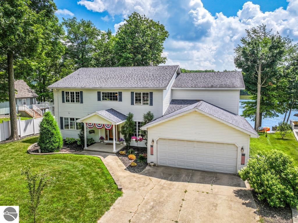 Click to enlarge photo