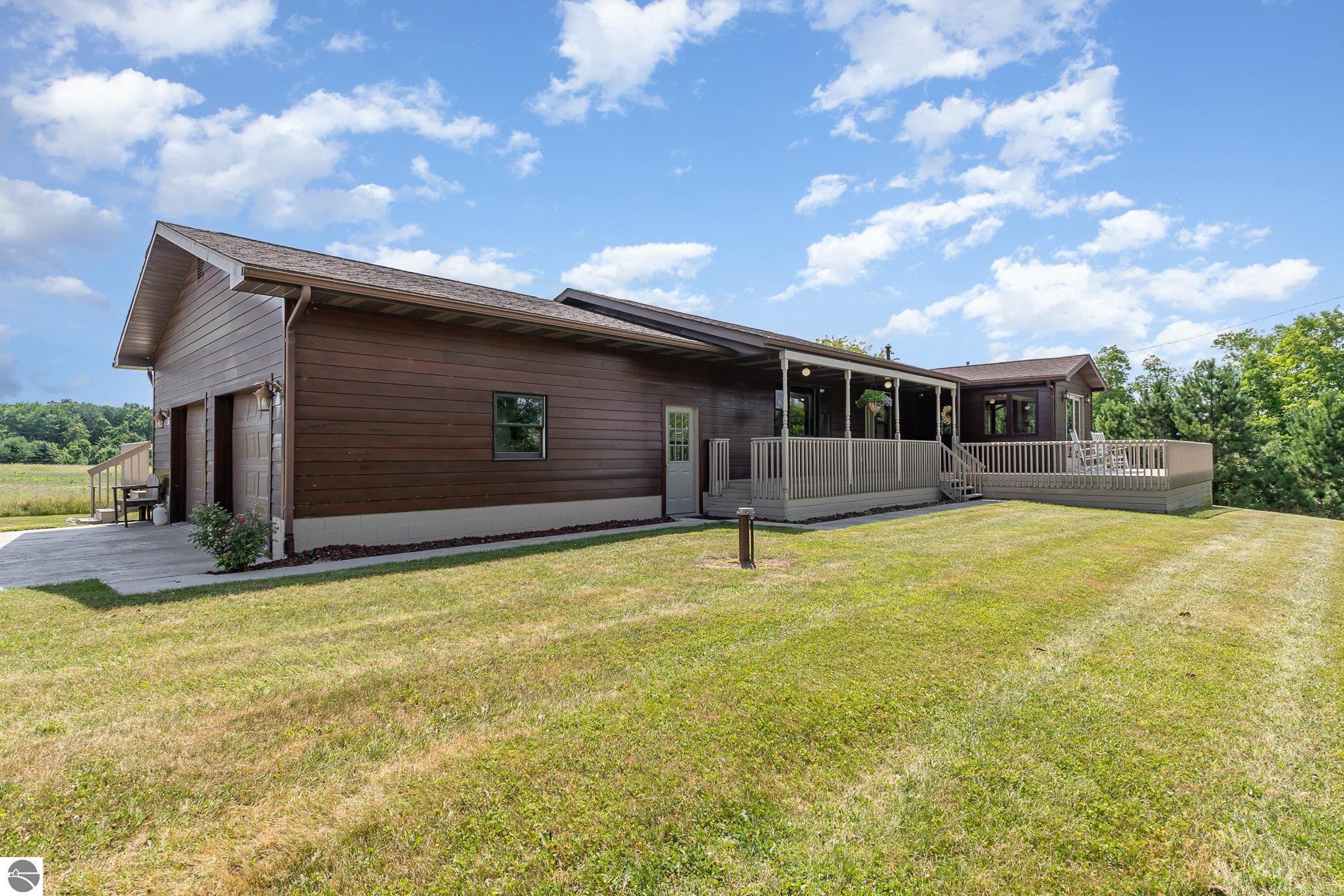4825 W Jordan Road, Weidman, MI 48893 — front exterior