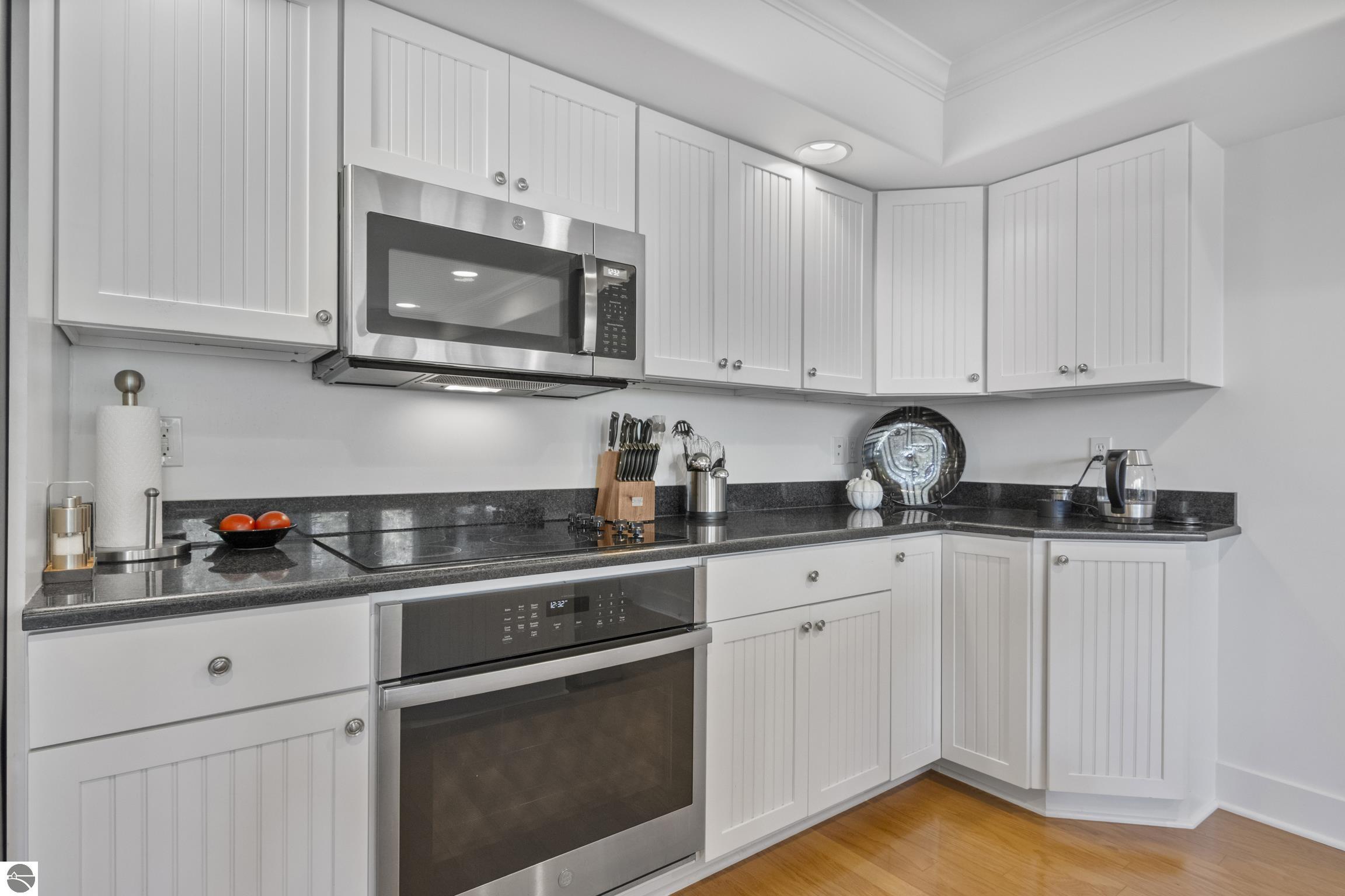 712 Dockside Circle, Suttons Bay, MI 49682 — Photo 14