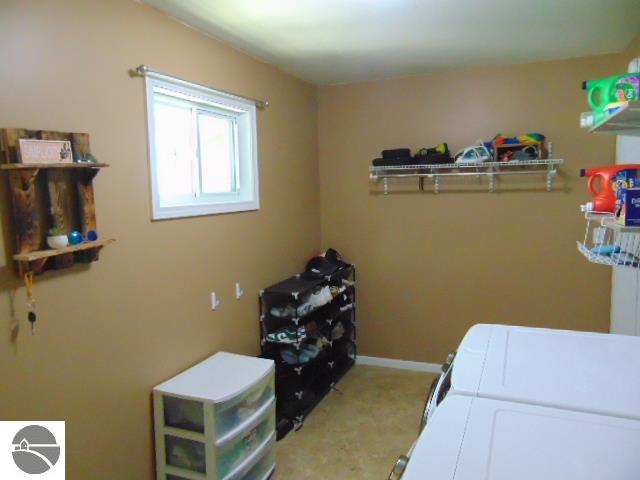 518 N Ithaca Street, Ithaca, MI 48847 — Photo 32
