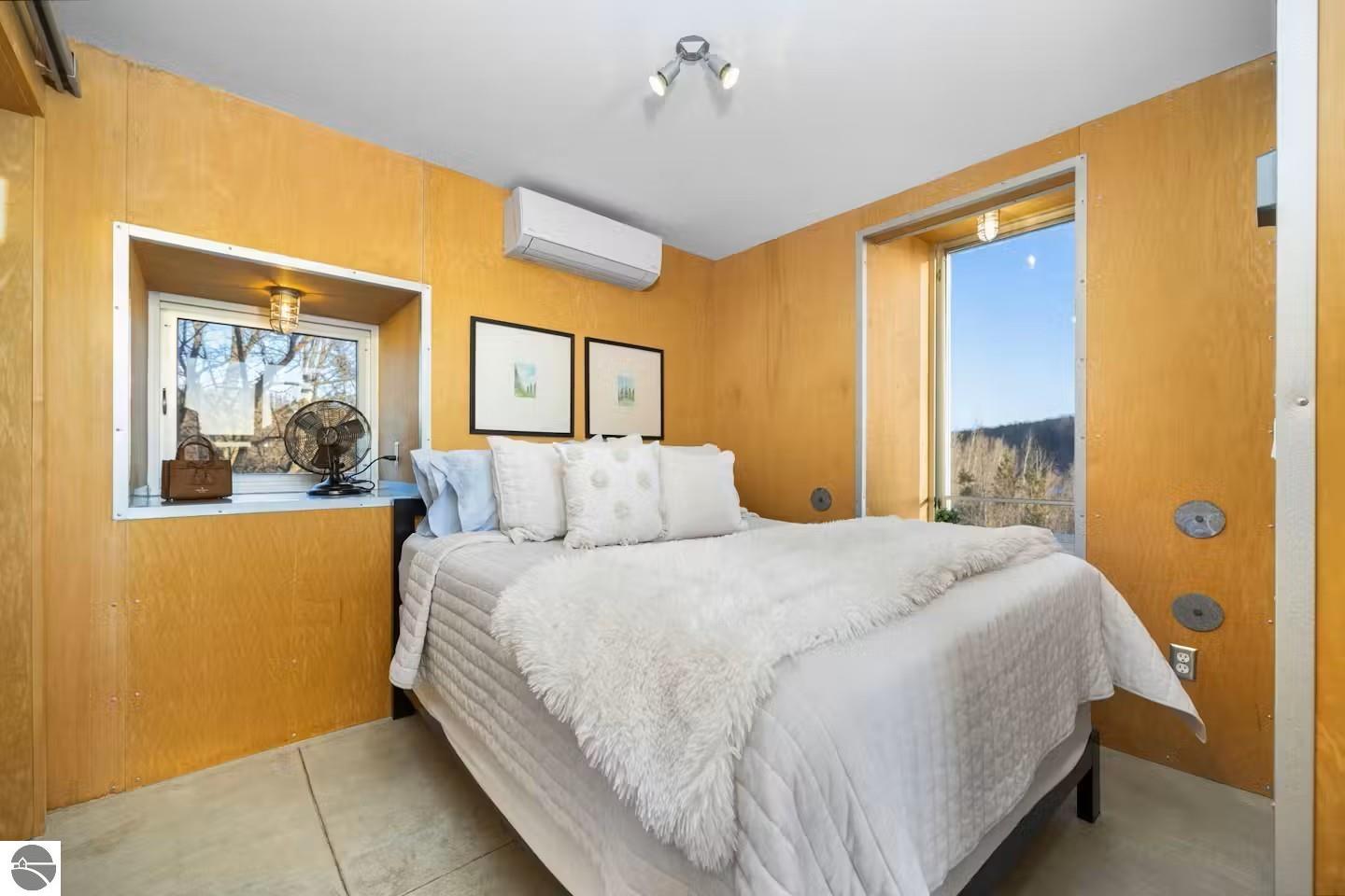 Click to enlarge photo