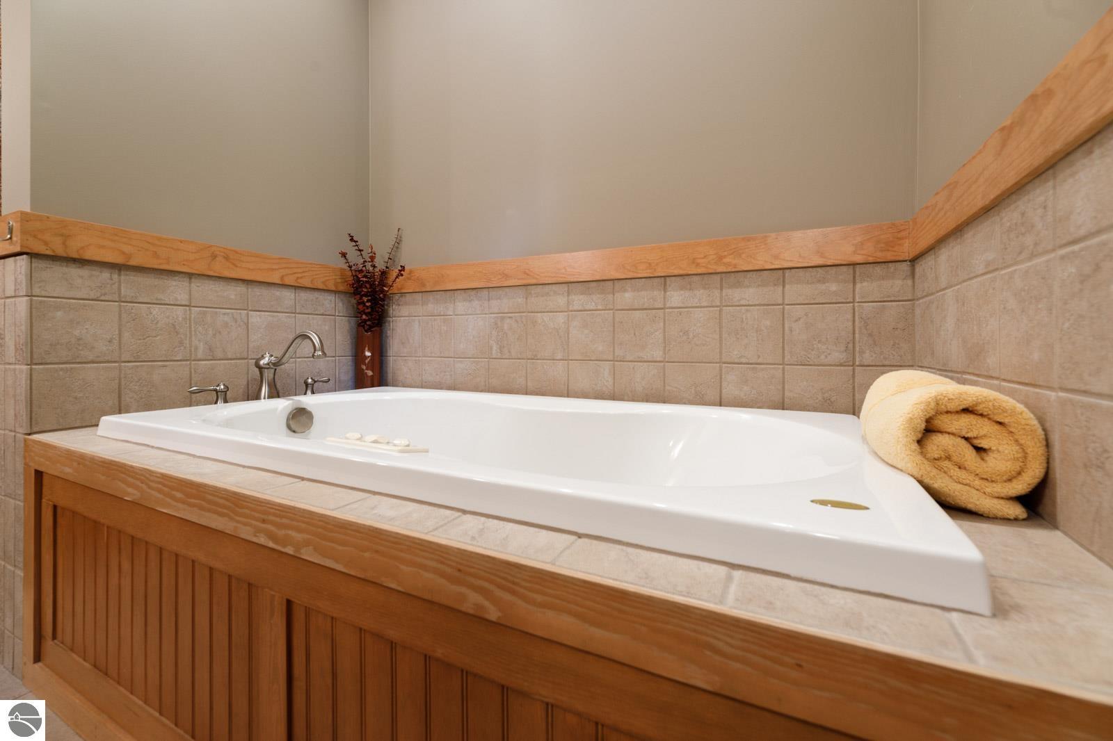 3665 W Cheney Road, Maple City, MI 49664 — Photo 29