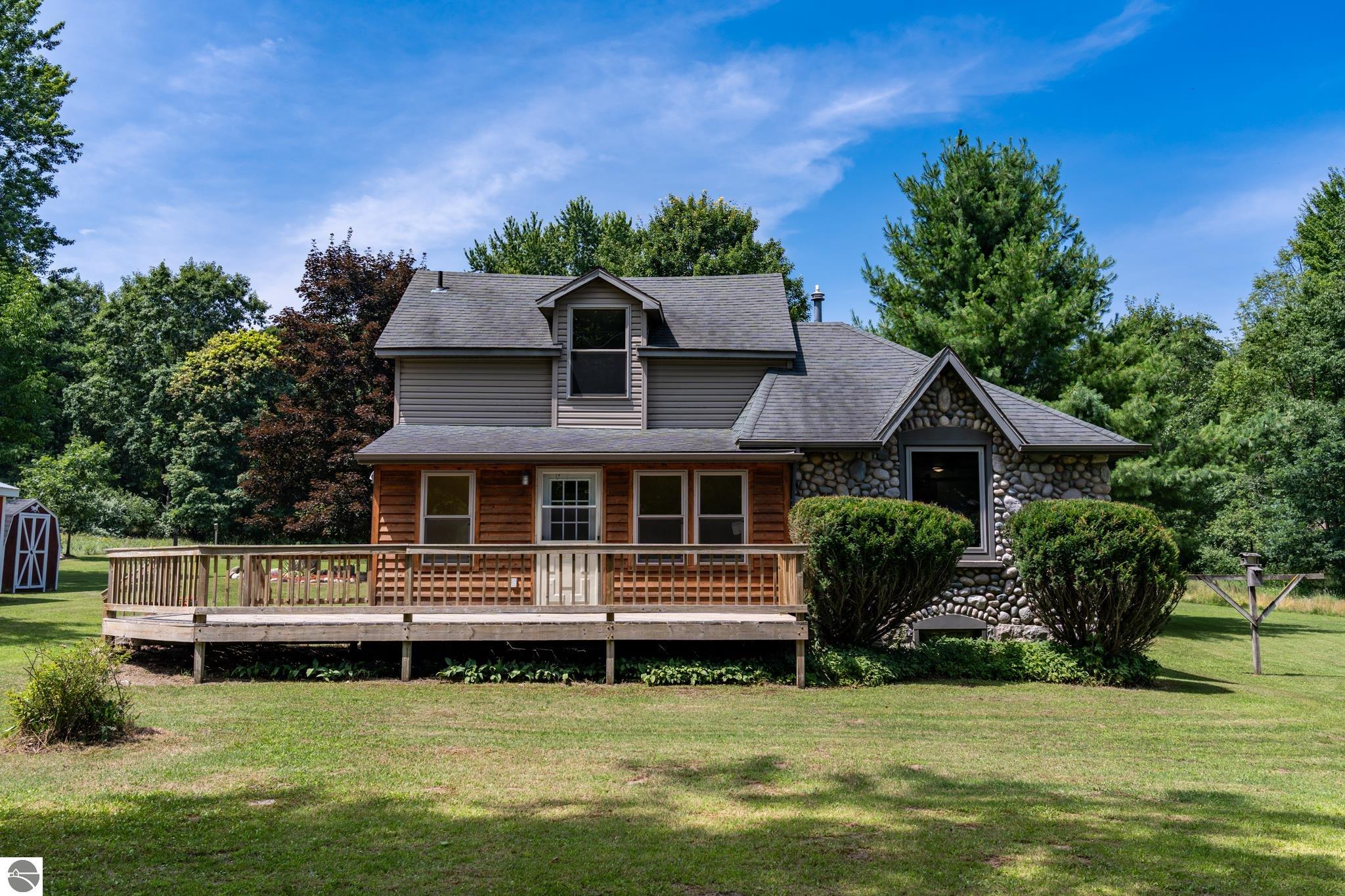 731 N Rolland Road, Weidman, MI 48893 — Photo 2