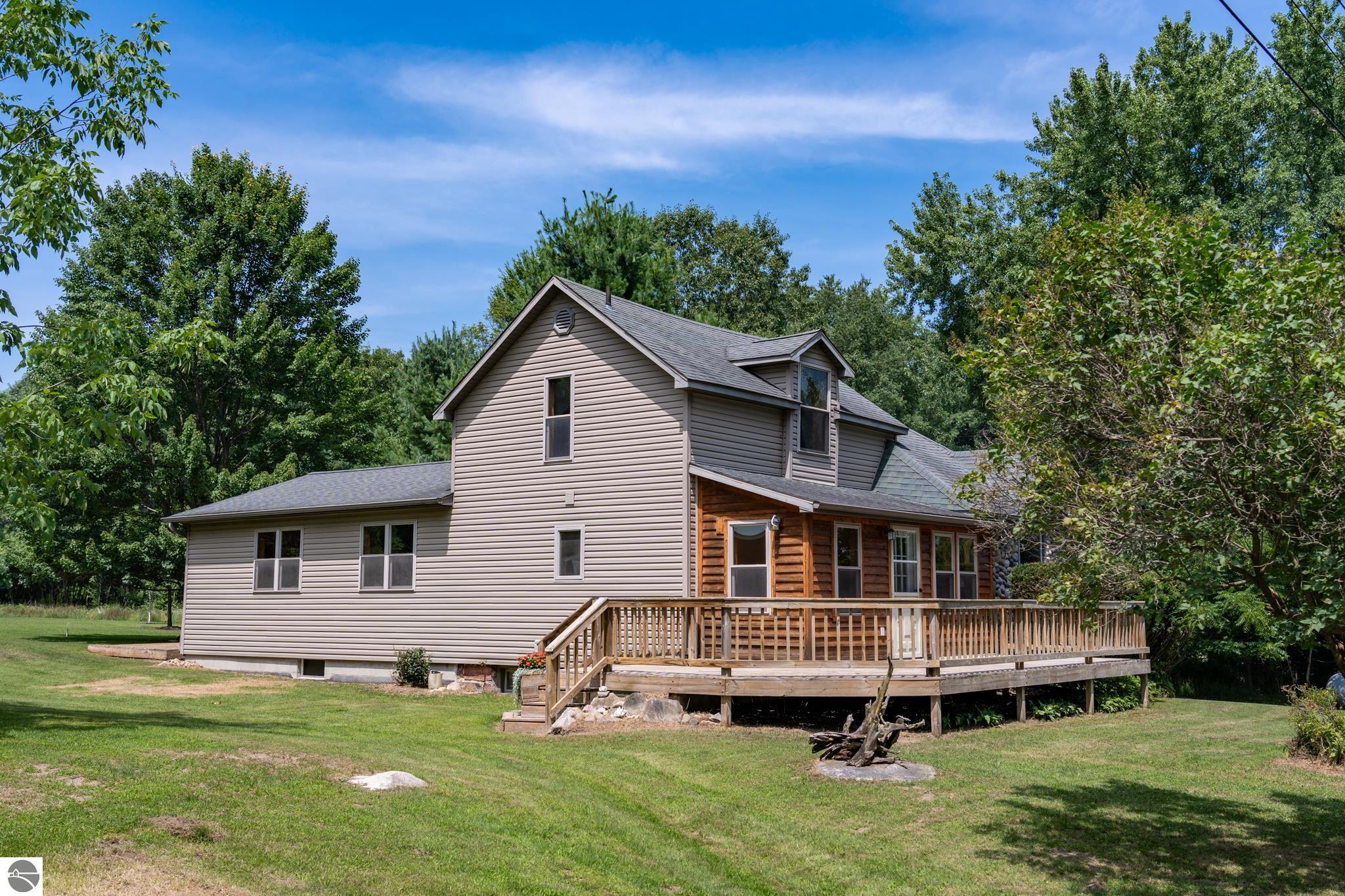 731 N Rolland Road, Weidman, MI 48893 — Photo 3