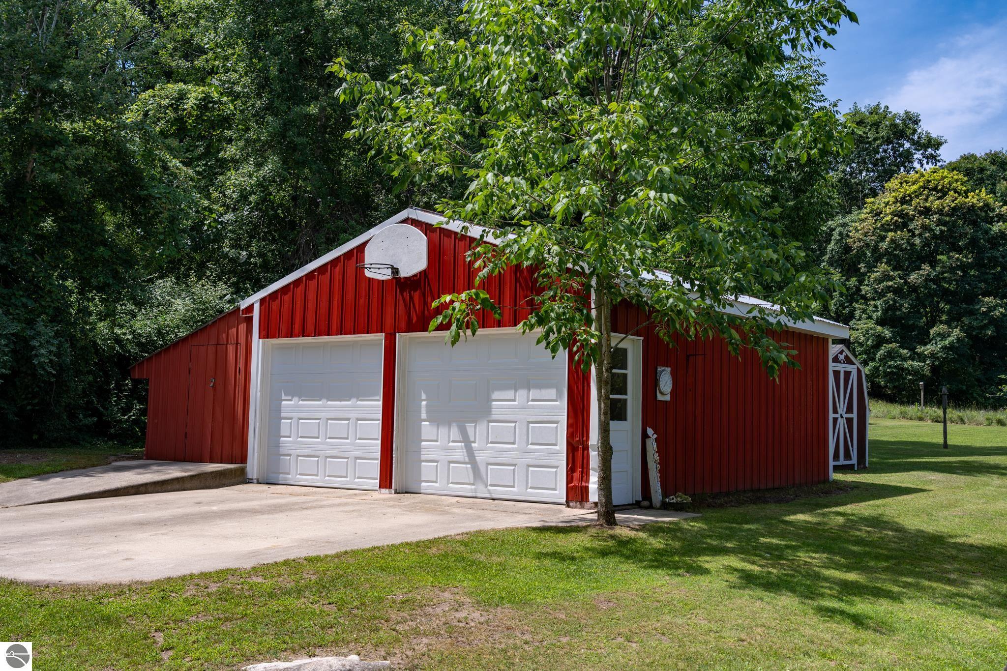 731 N Rolland Road, Weidman, MI 48893 — Photo 41