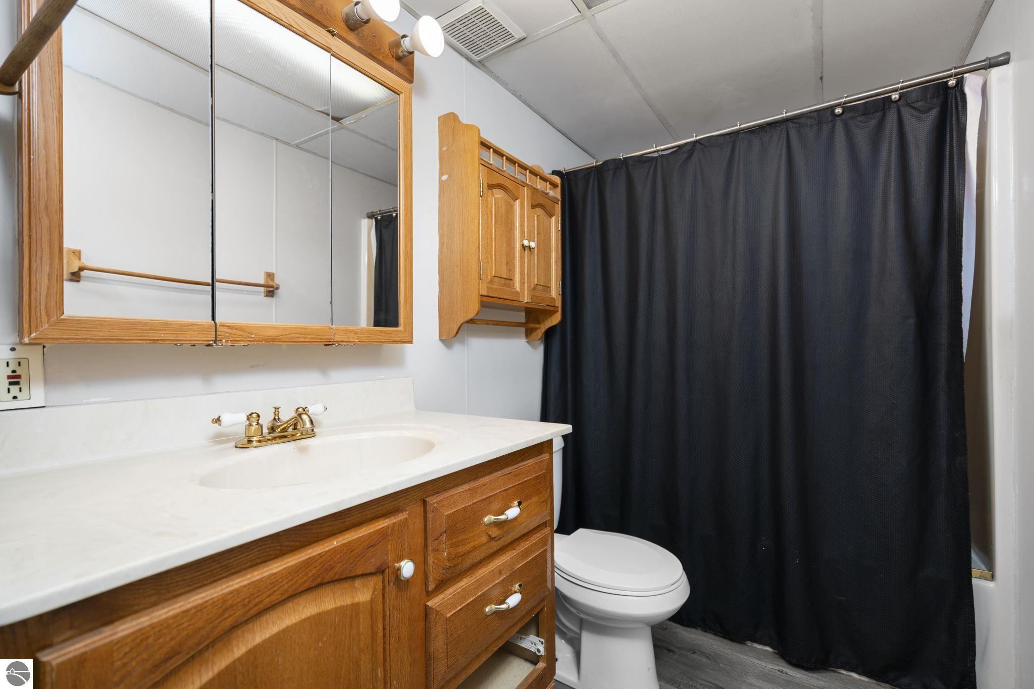 405 Lynn Street, Kalkaska, MI 49646 — Photo 7
