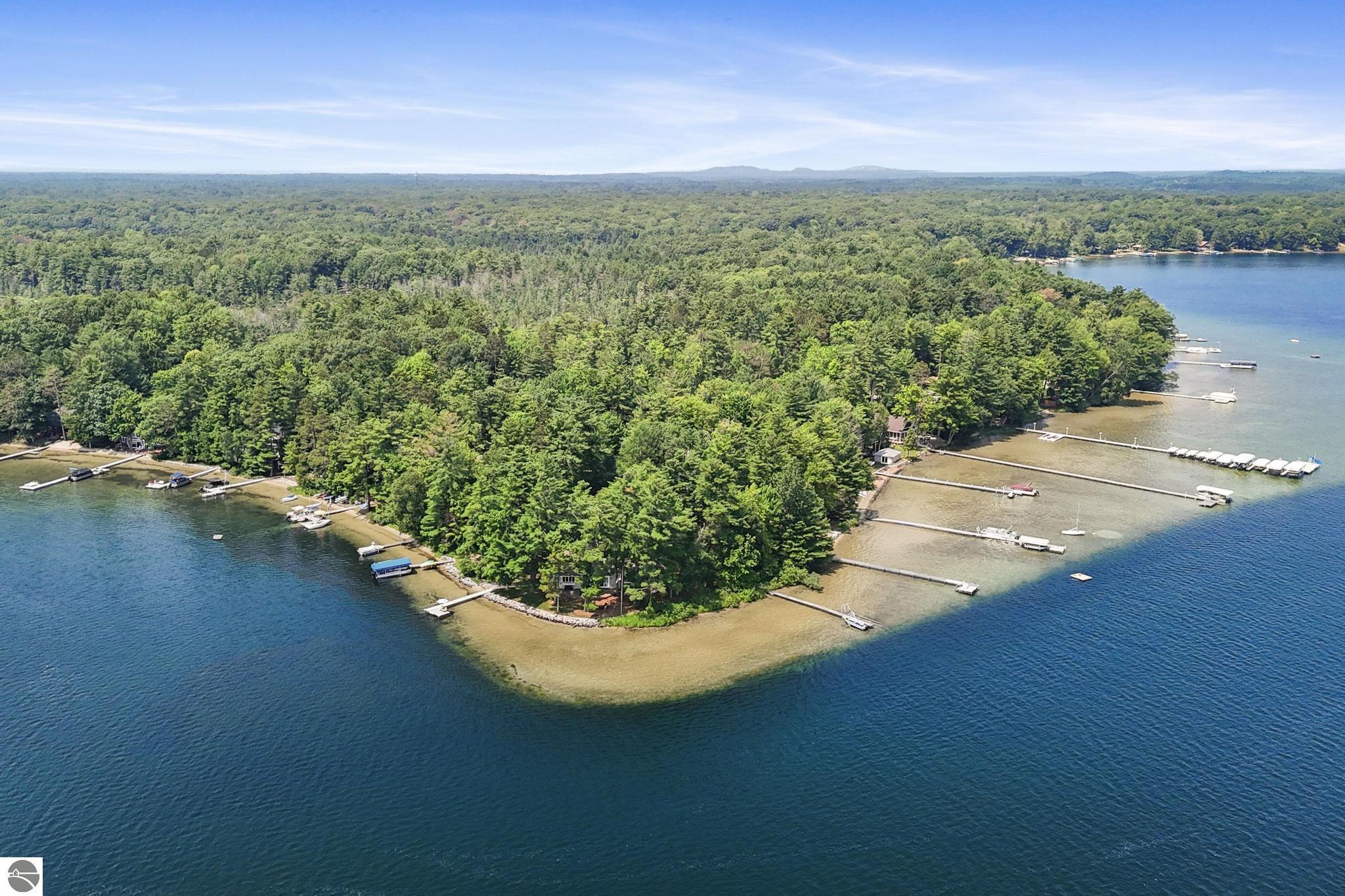 620 Lakewood Road, Traverse City, MI 49685
