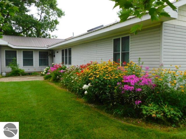 102 Paw Paw, Kalkaska, MI 49646 — Photo 12
