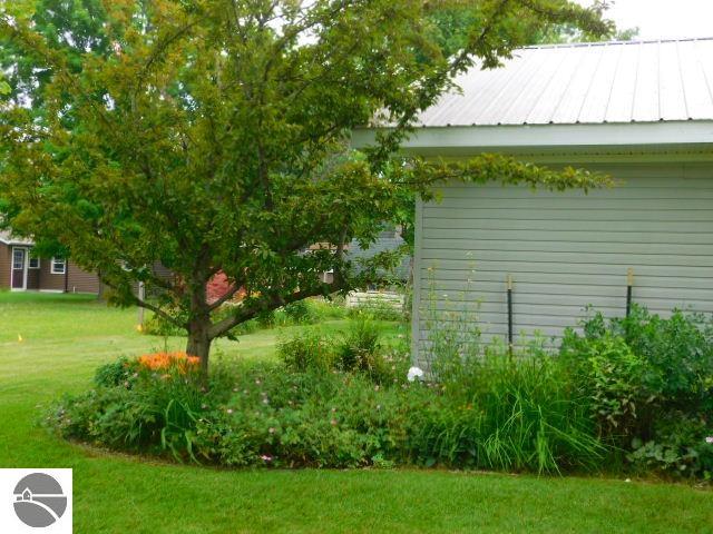 102 Paw Paw, Kalkaska, MI 49646 — Photo 19