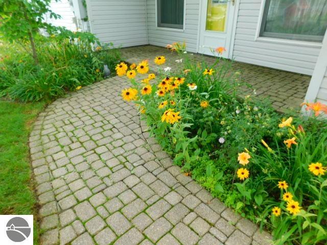 102 Paw Paw, Kalkaska, MI 49646 — Photo 3