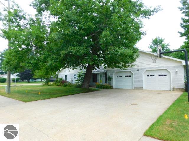 102 Paw Paw, Kalkaska, MI 49646 — Photo 55