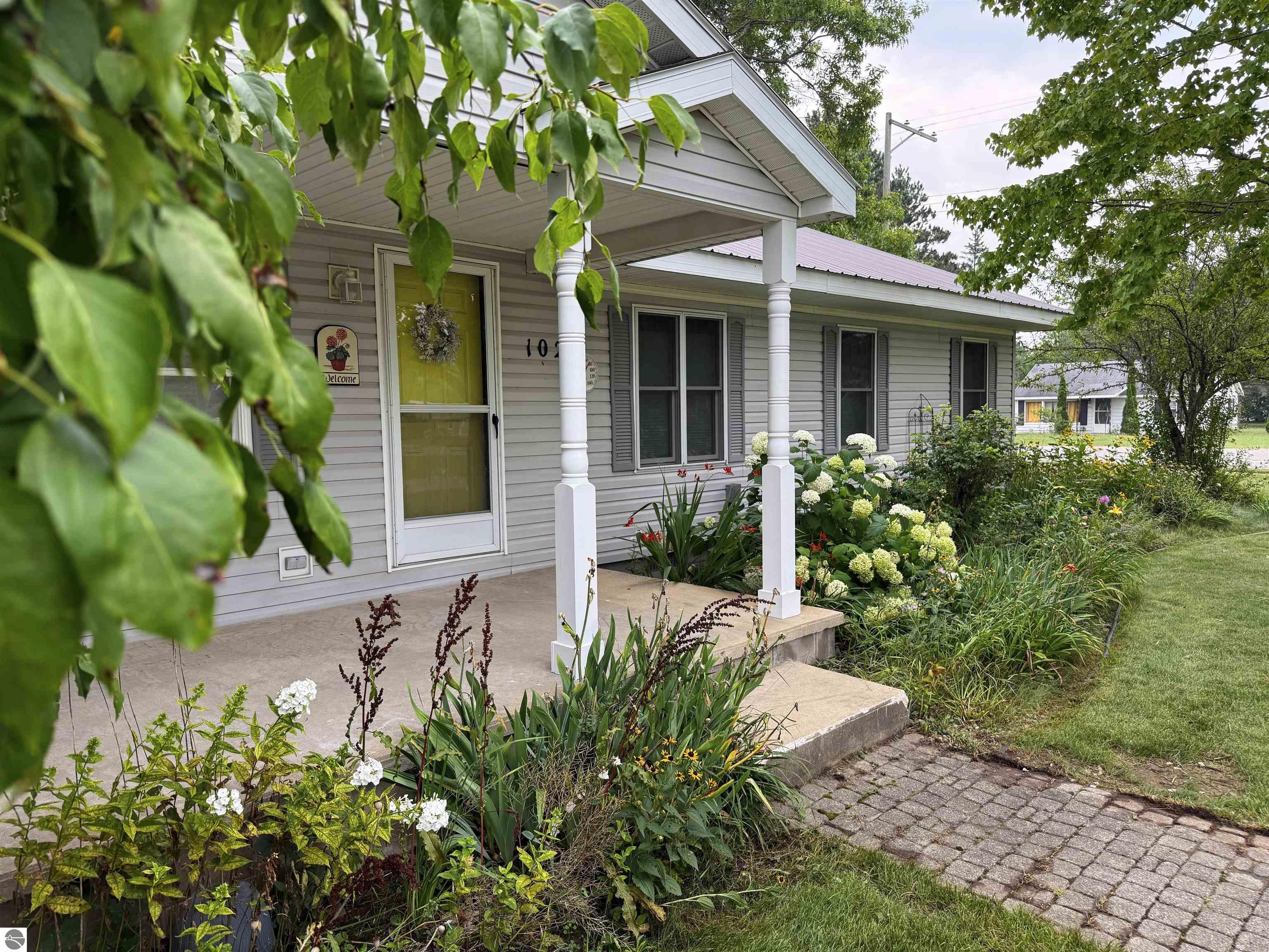 102 Paw Paw, Kalkaska, MI 49646 — Photo 57
