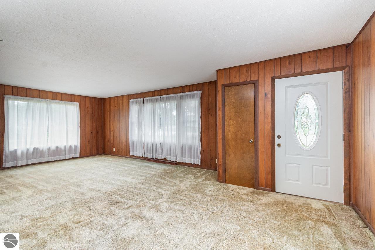 517 E Main Street, Carson City, MI 48811 — Photo 2