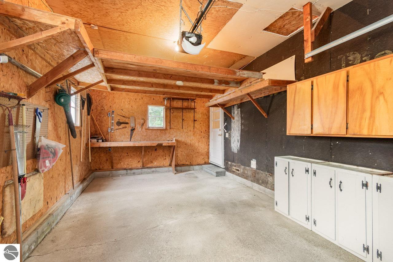 517 E Main Street, Carson City, MI 48811 — Photo 19