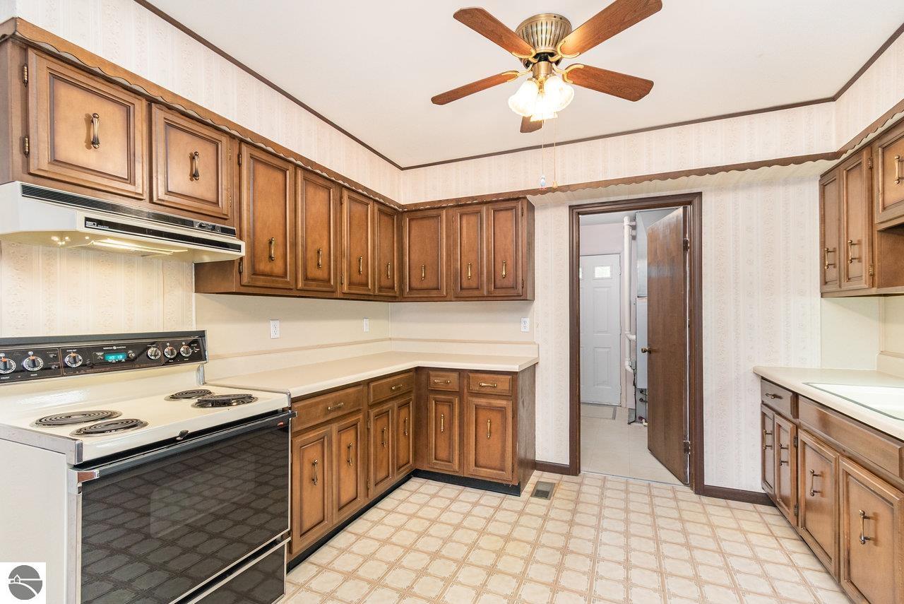 517 E Main Street, Carson City, MI 48811 — Photo 9