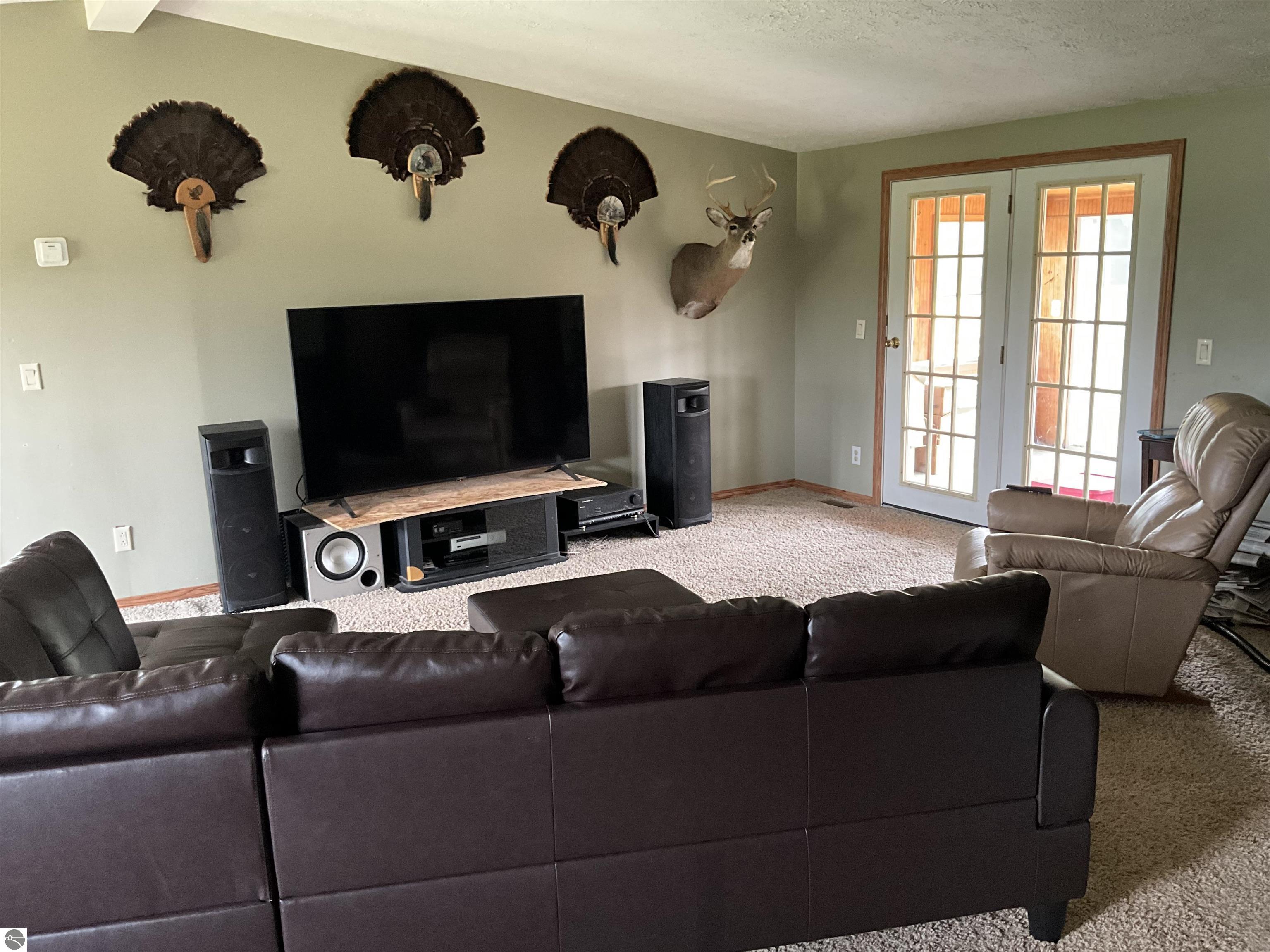 3635 W Washington Road, Ithaca, MI 48847 — Photo 2