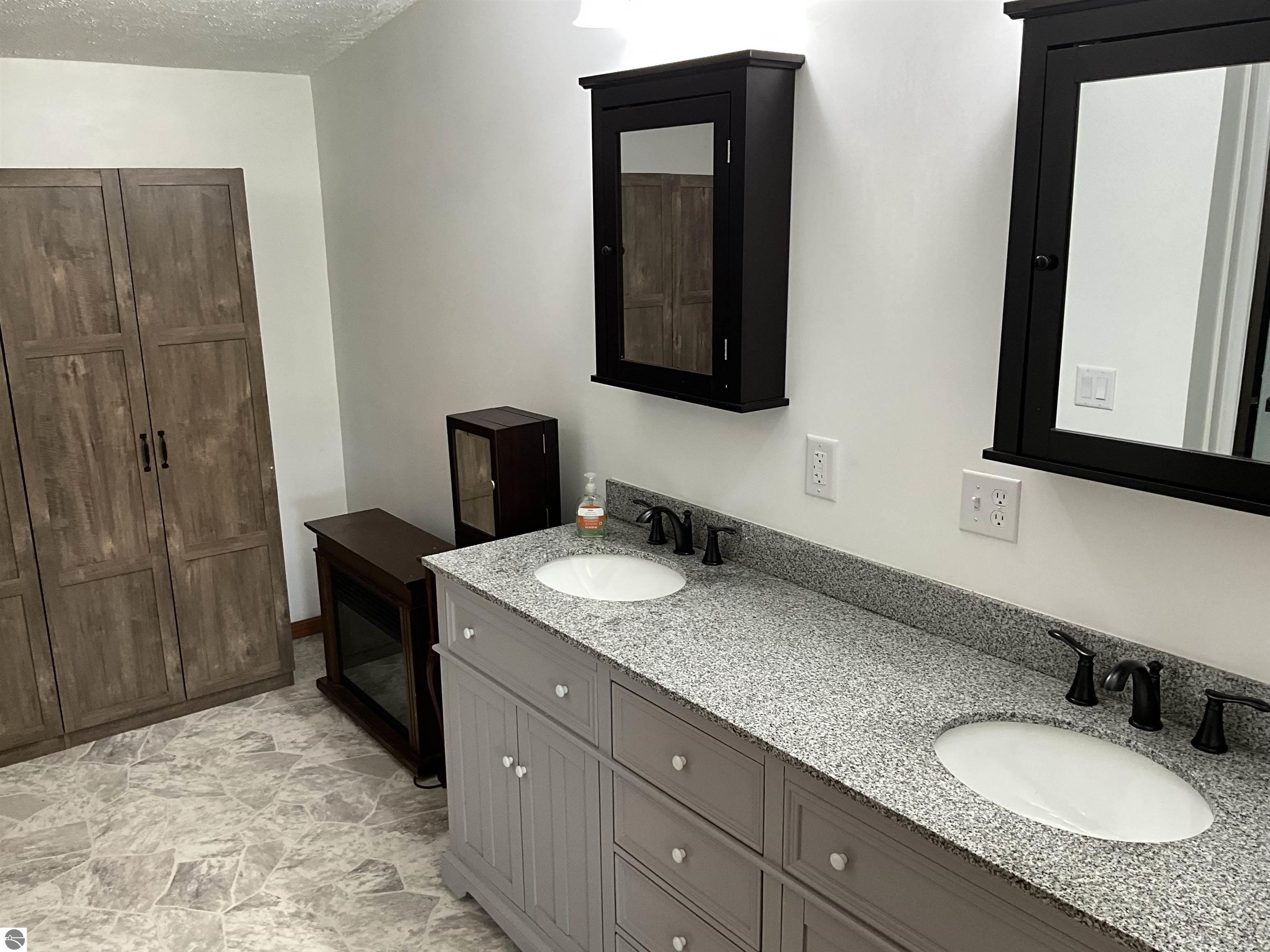 3635 W Washington Road, Ithaca, MI 48847 — Photo 15